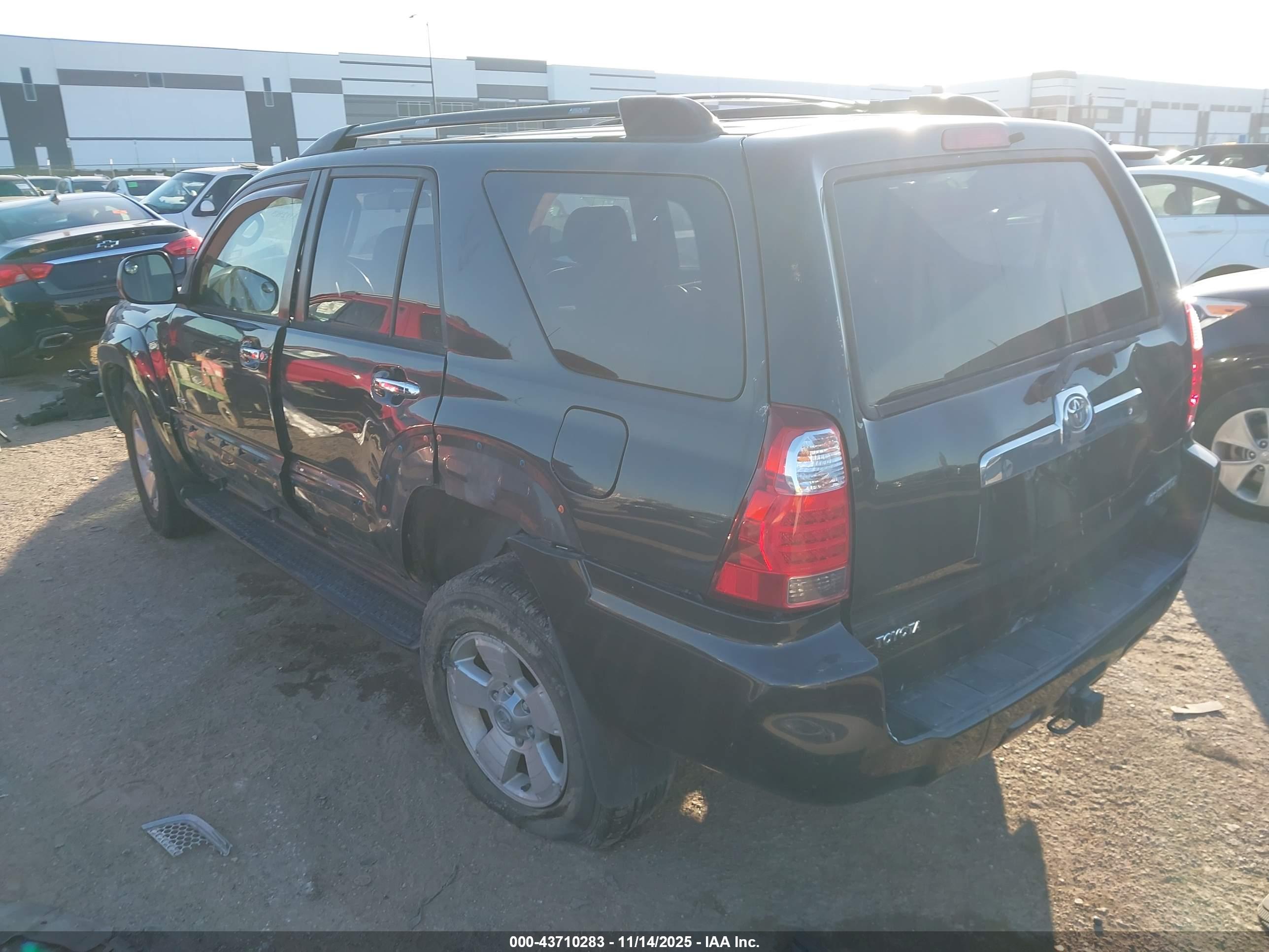 TOYOTA 4RUNNER image 3