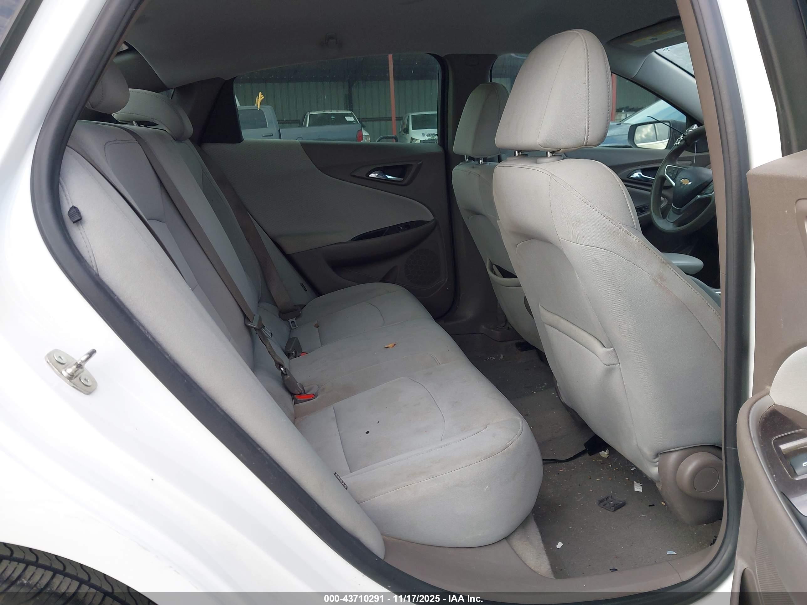 CHEVROLET MALIBU image 8