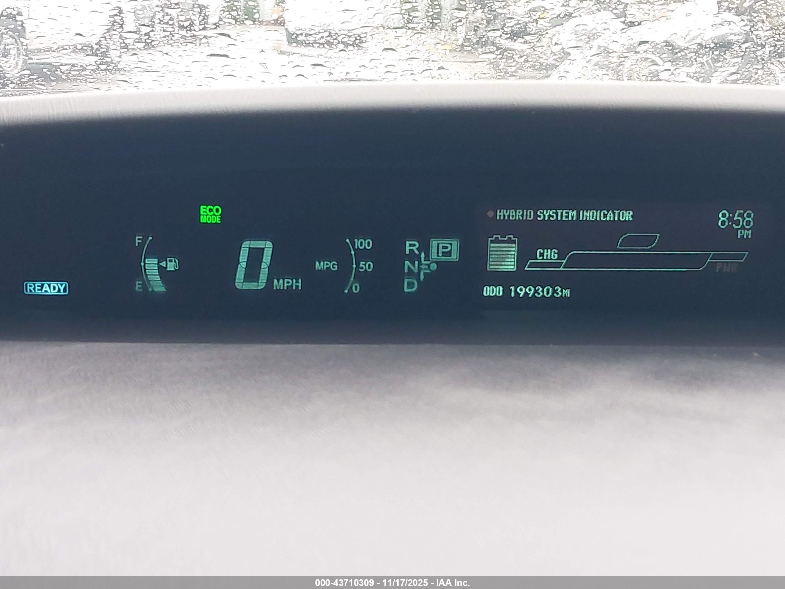 TOYOTA PRIUS image 7