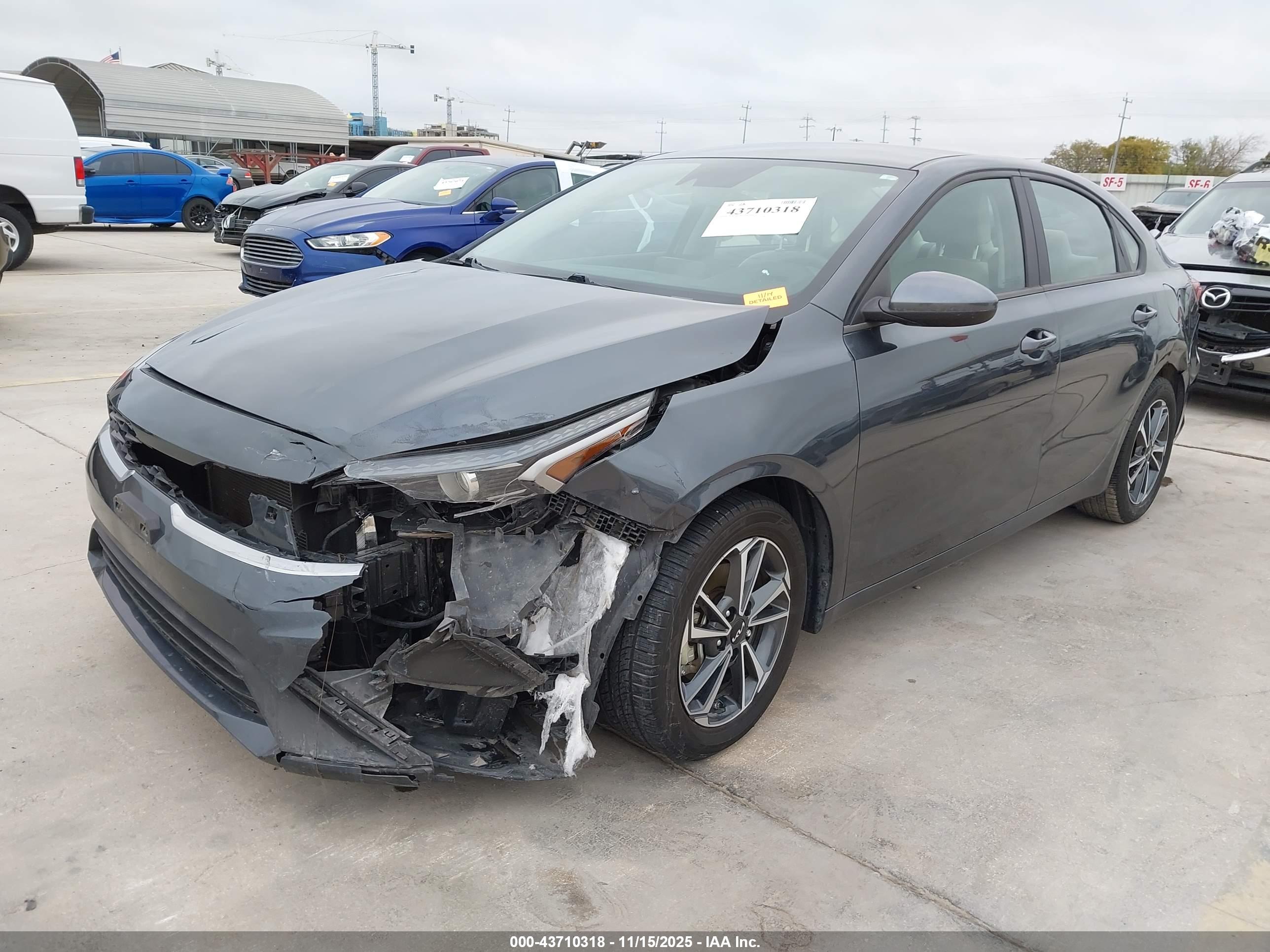 KIA FORTE image 2