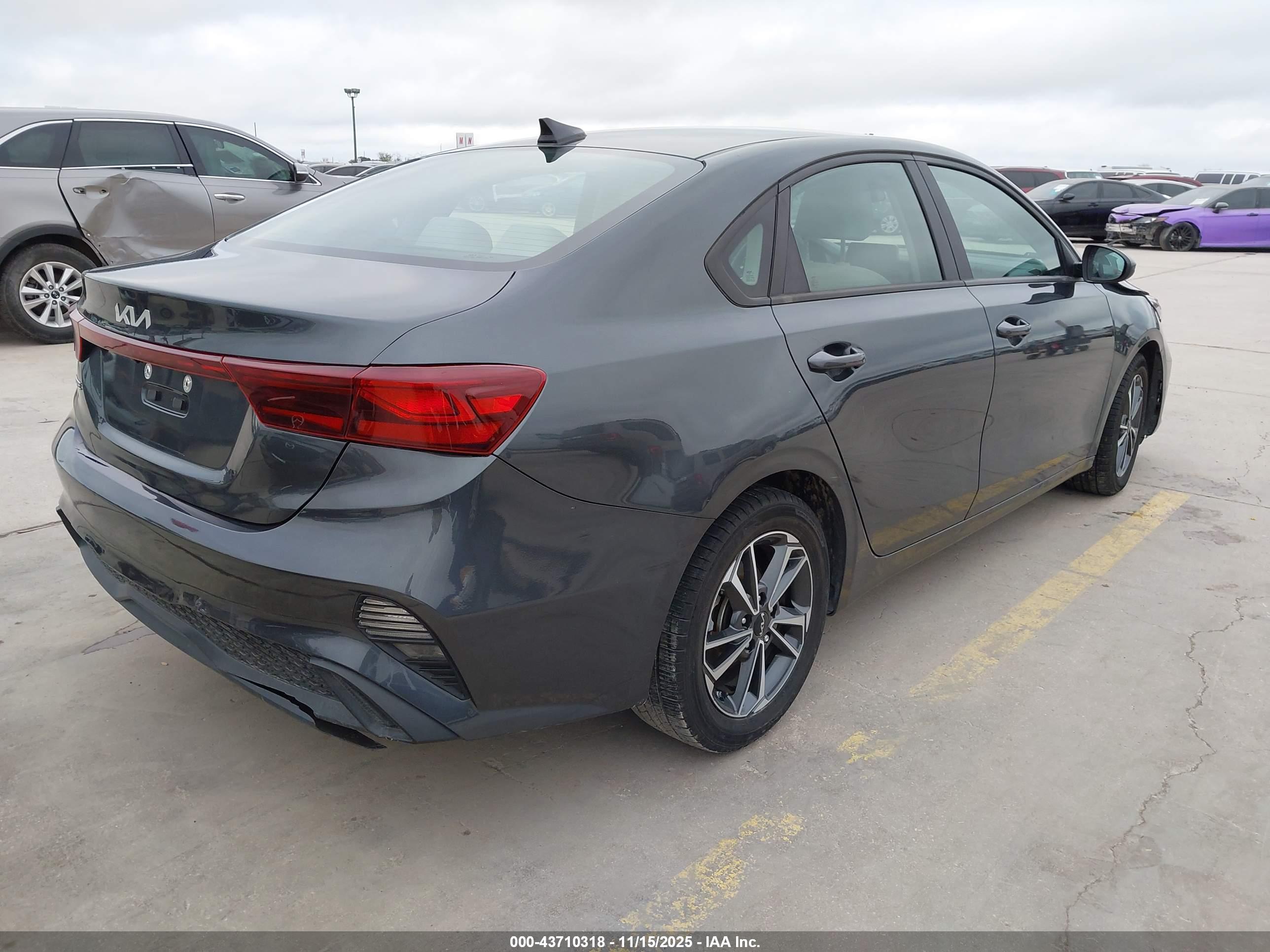 KIA FORTE image 4