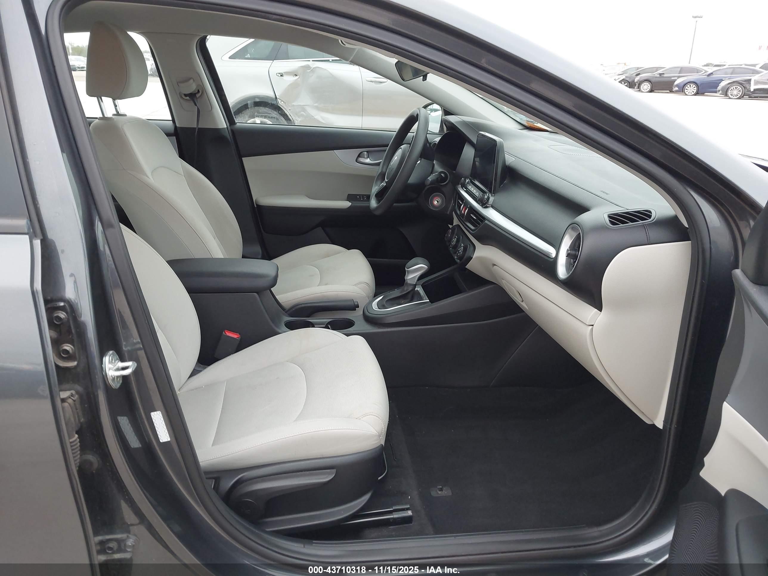 KIA FORTE image 5