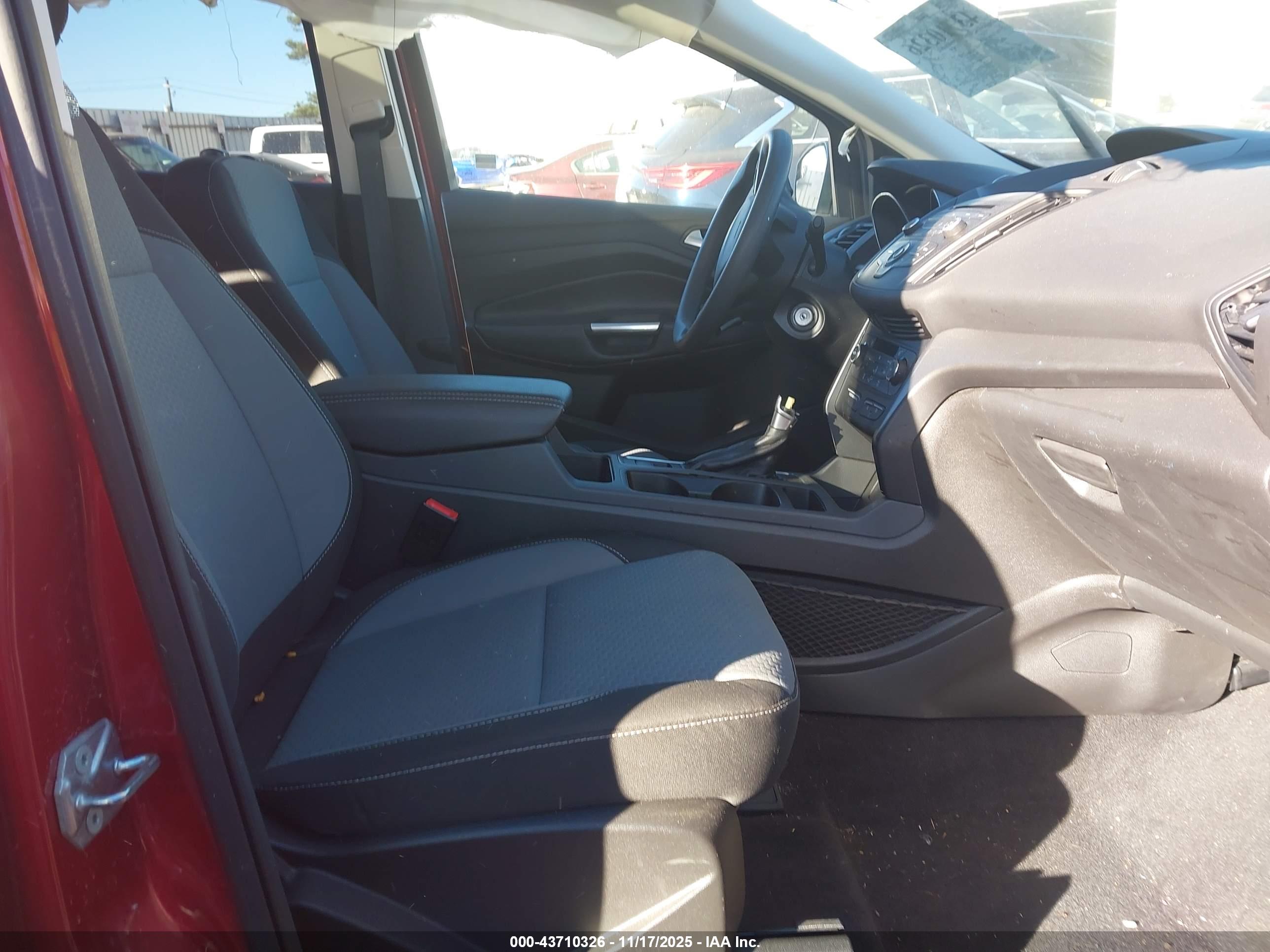 FORD ESCAPE image 5