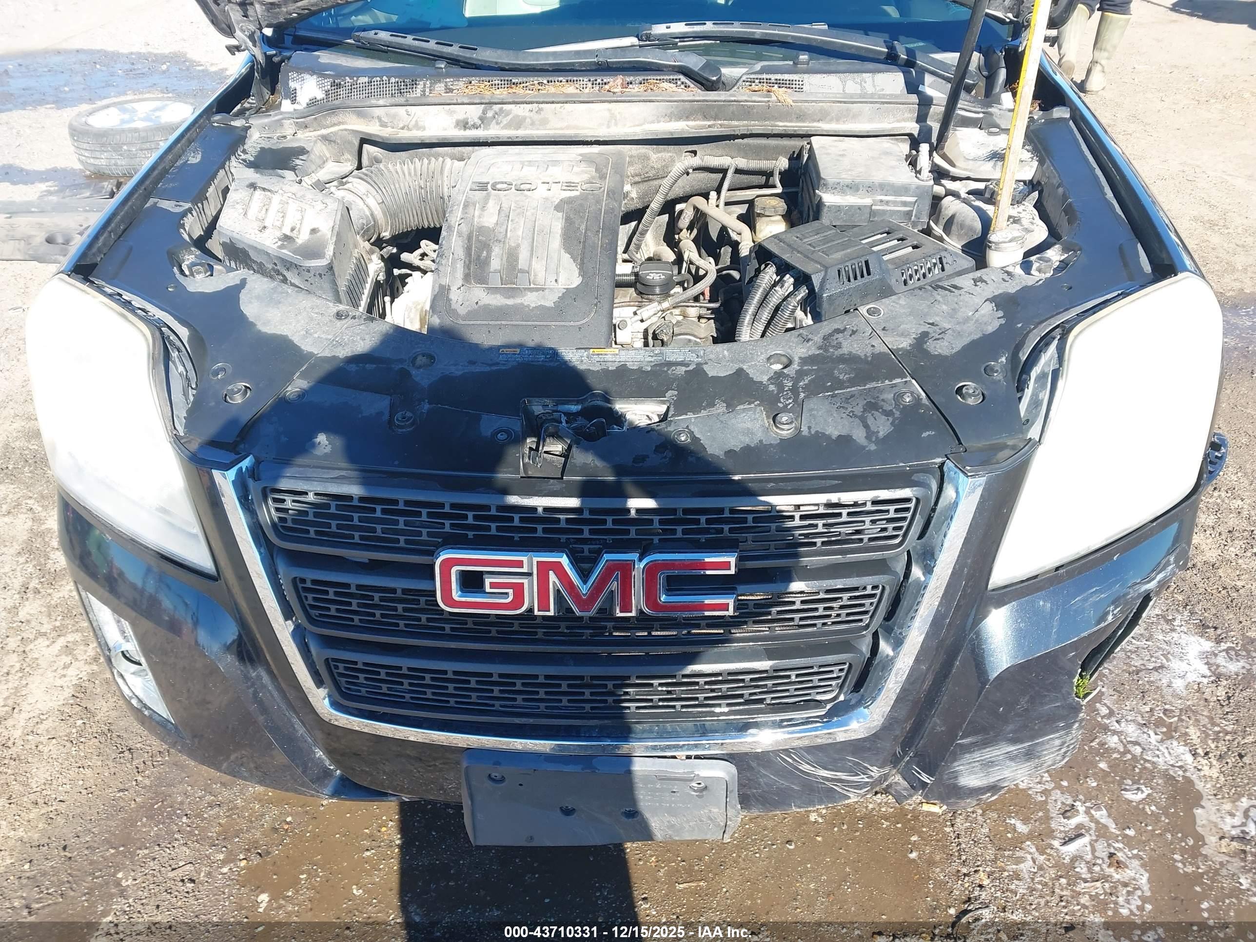 GMC TERRAIN image 10