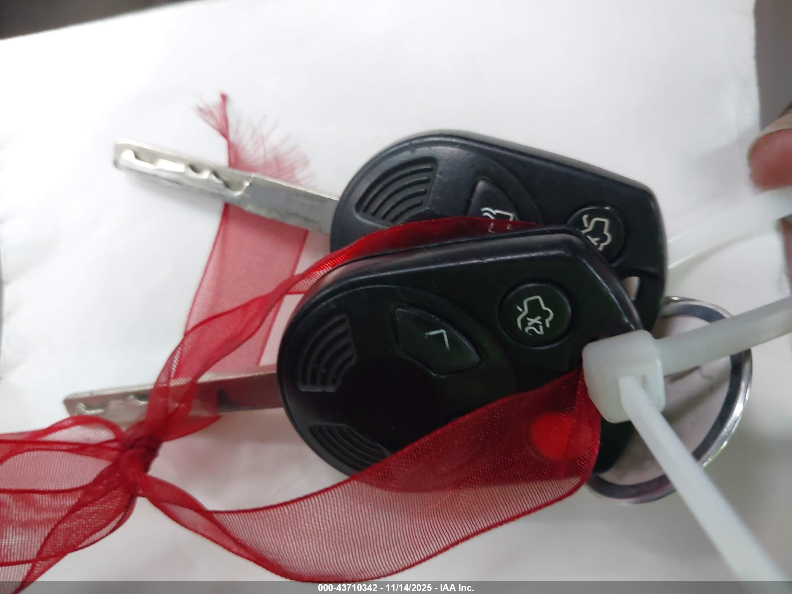 FORD C-MAX image 11