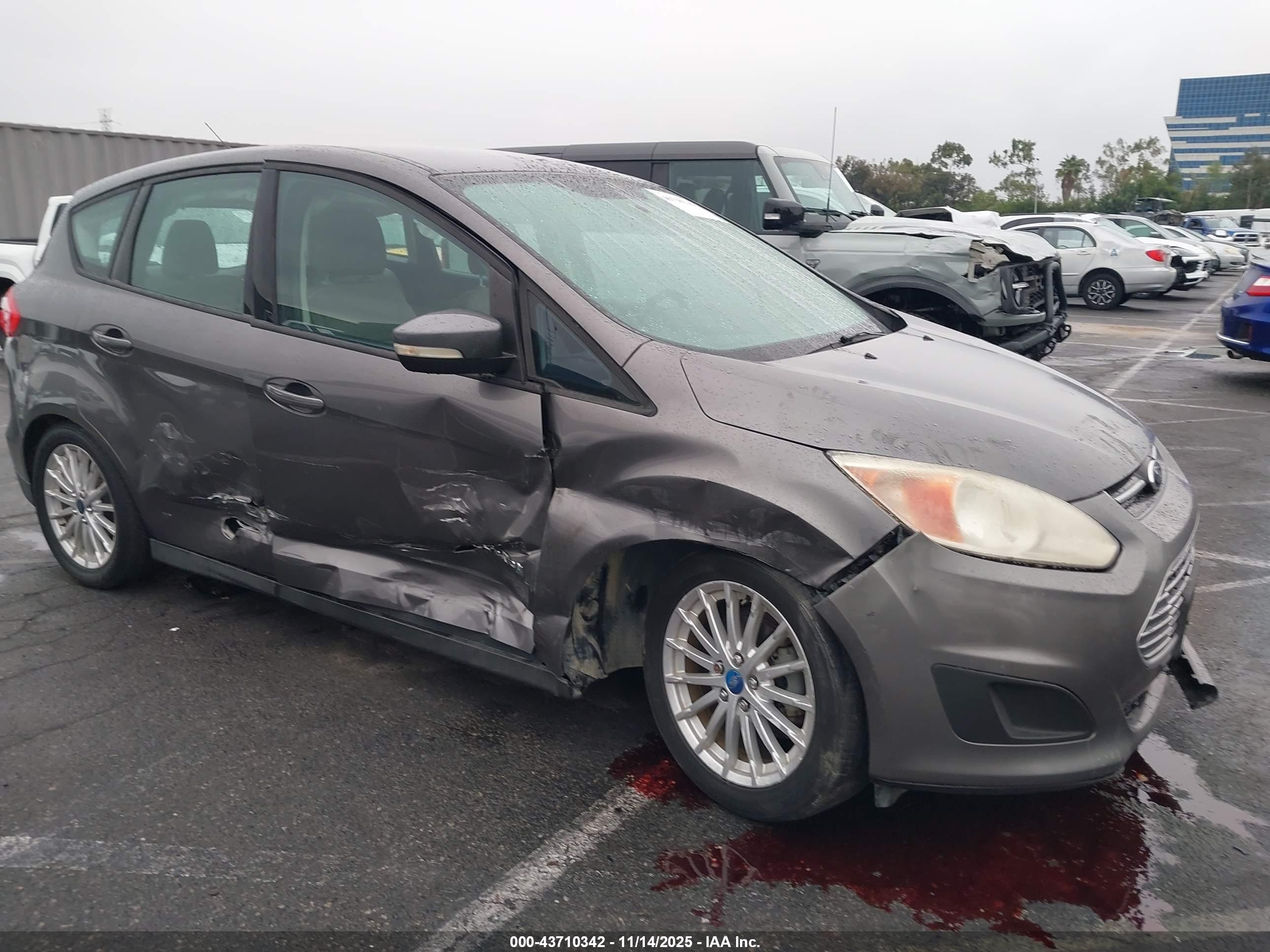 FORD C-MAX image 6