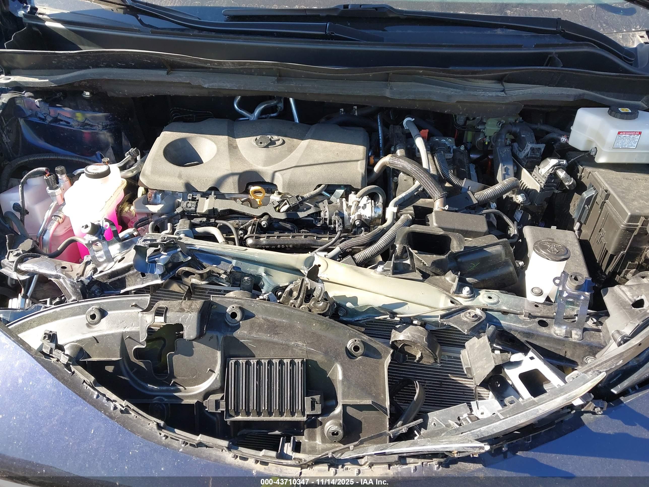 TOYOTA SIENNA image 10