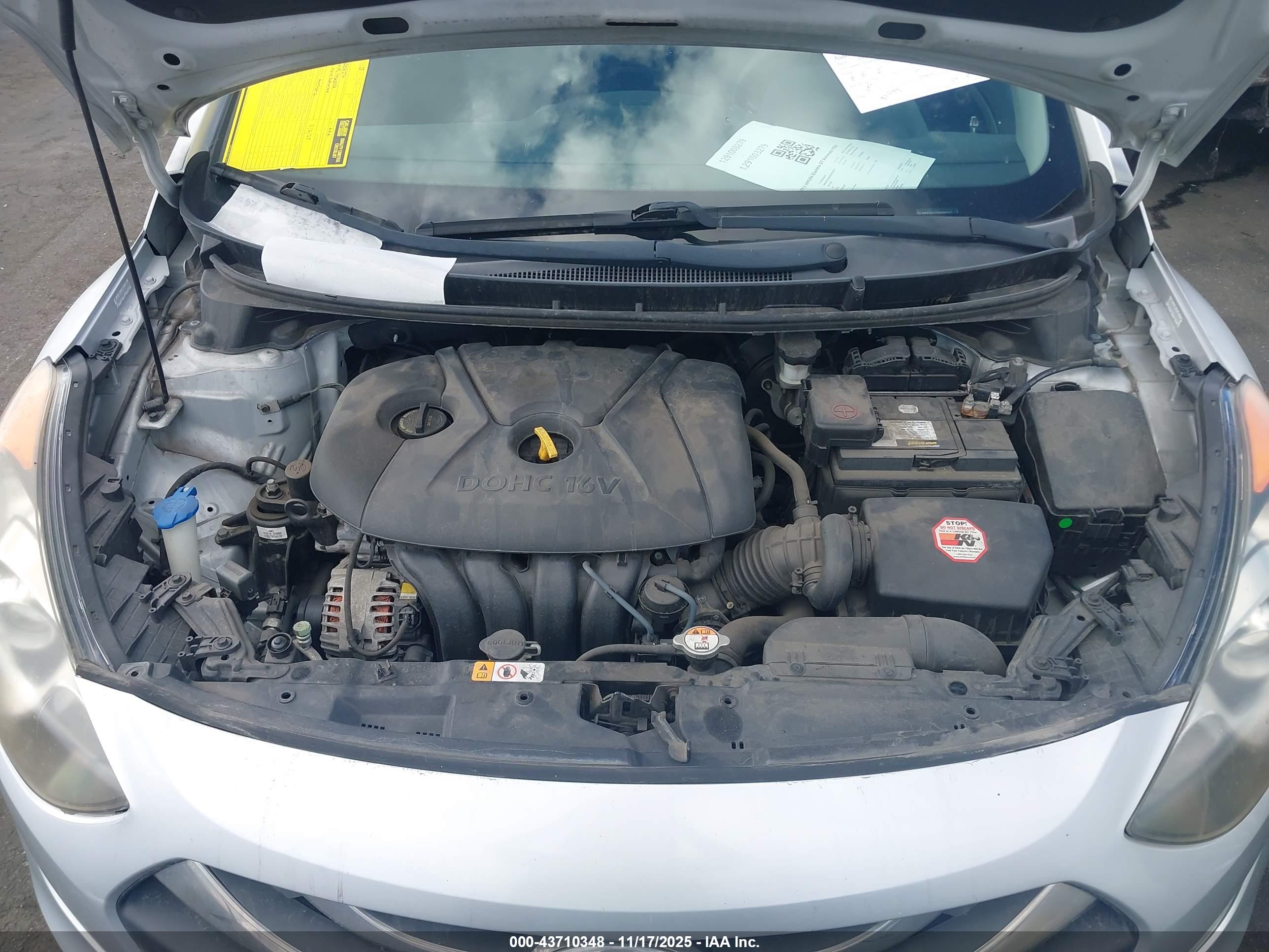 HYUNDAI ELANTRA image 10