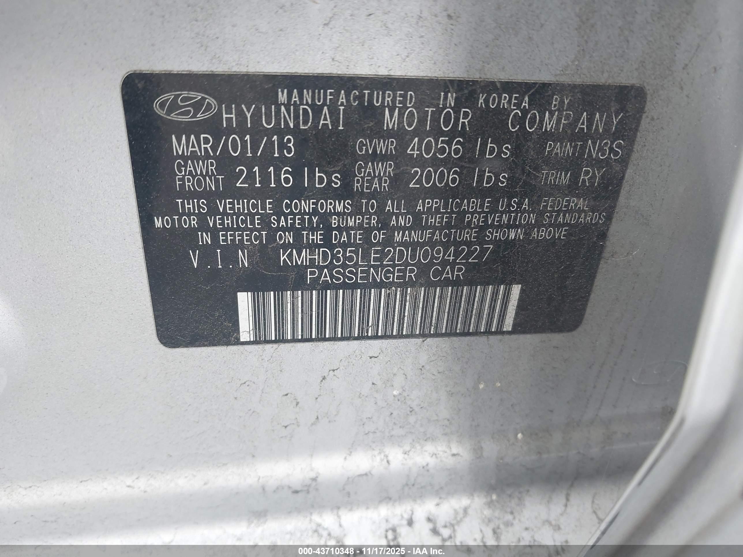 HYUNDAI ELANTRA image 9