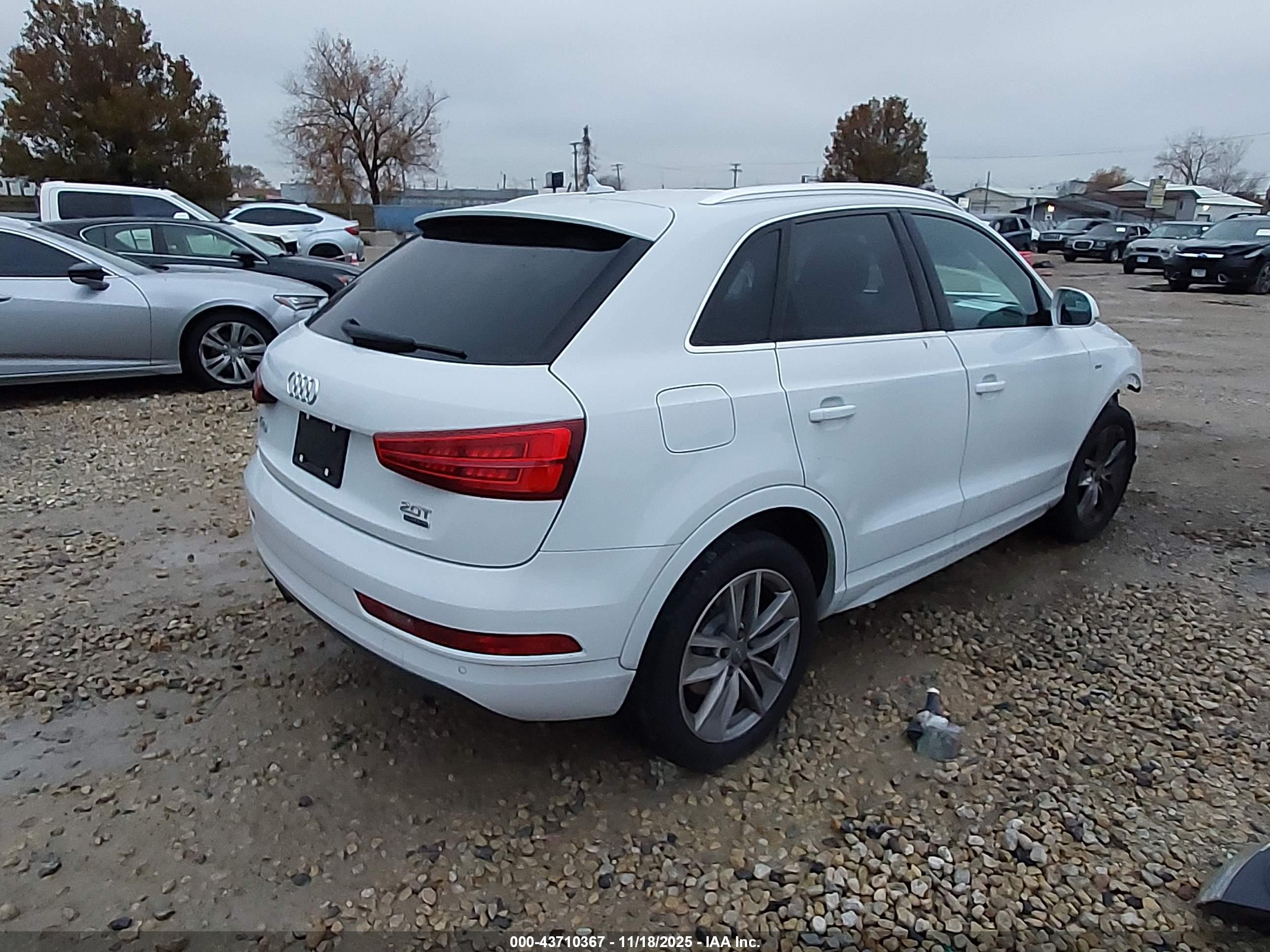AUDI Q3 image 4