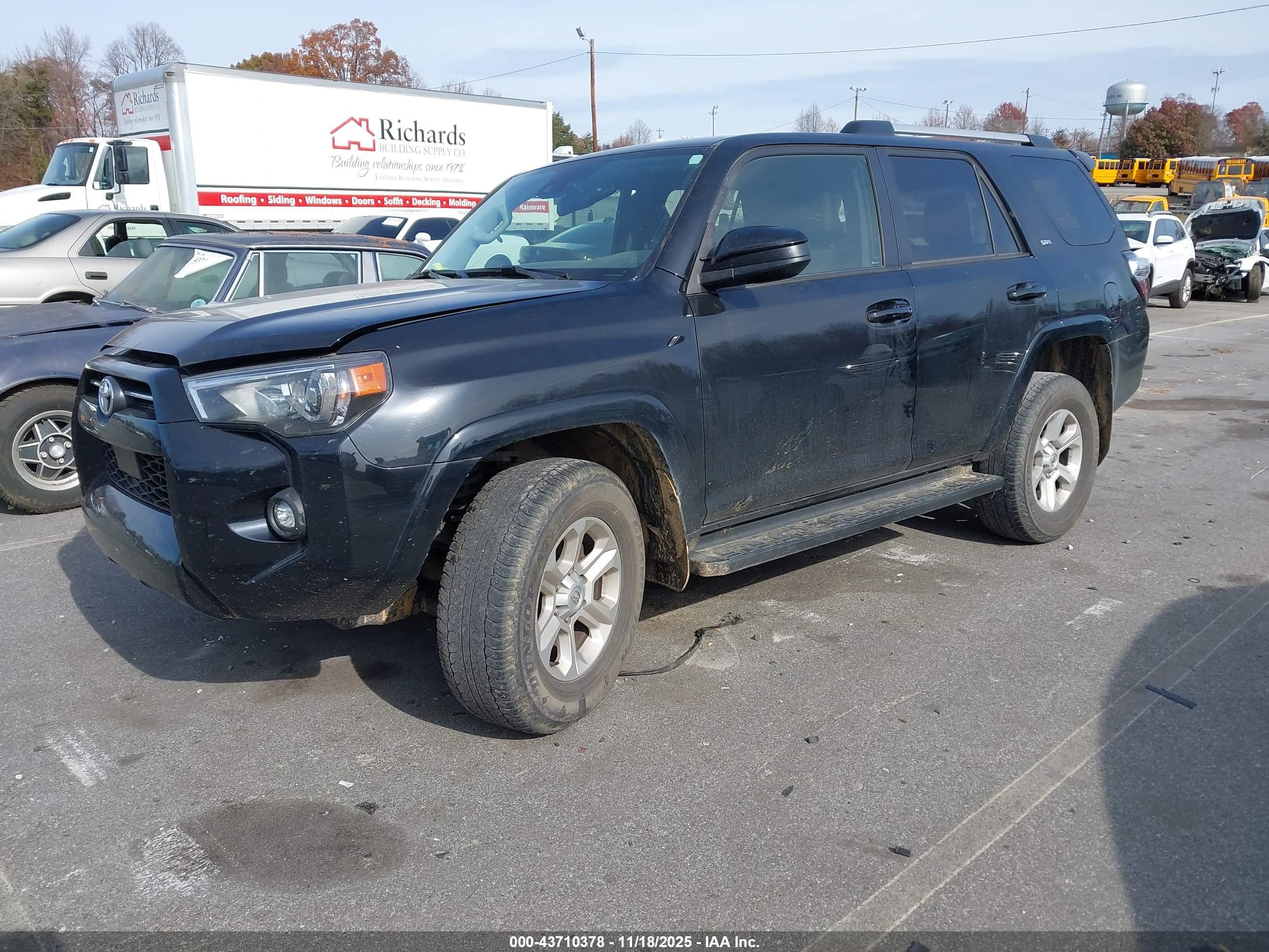 TOYOTA 4RUNNER image 2