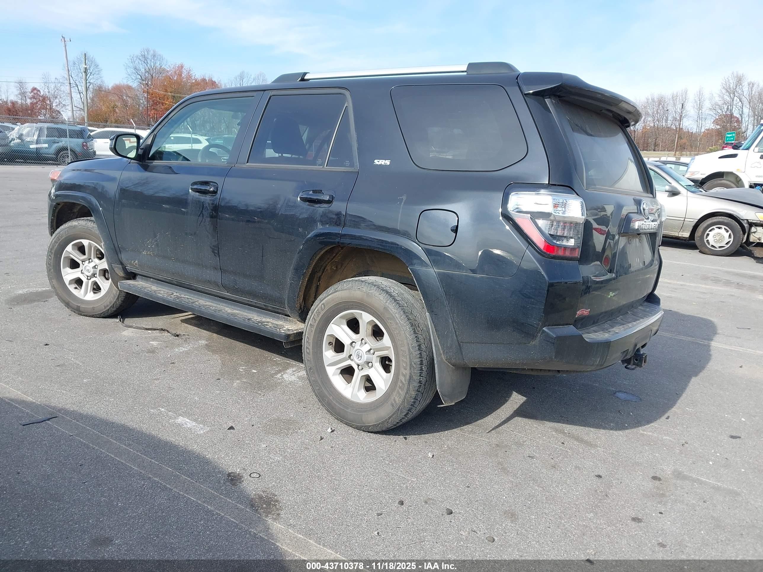 TOYOTA 4RUNNER image 3
