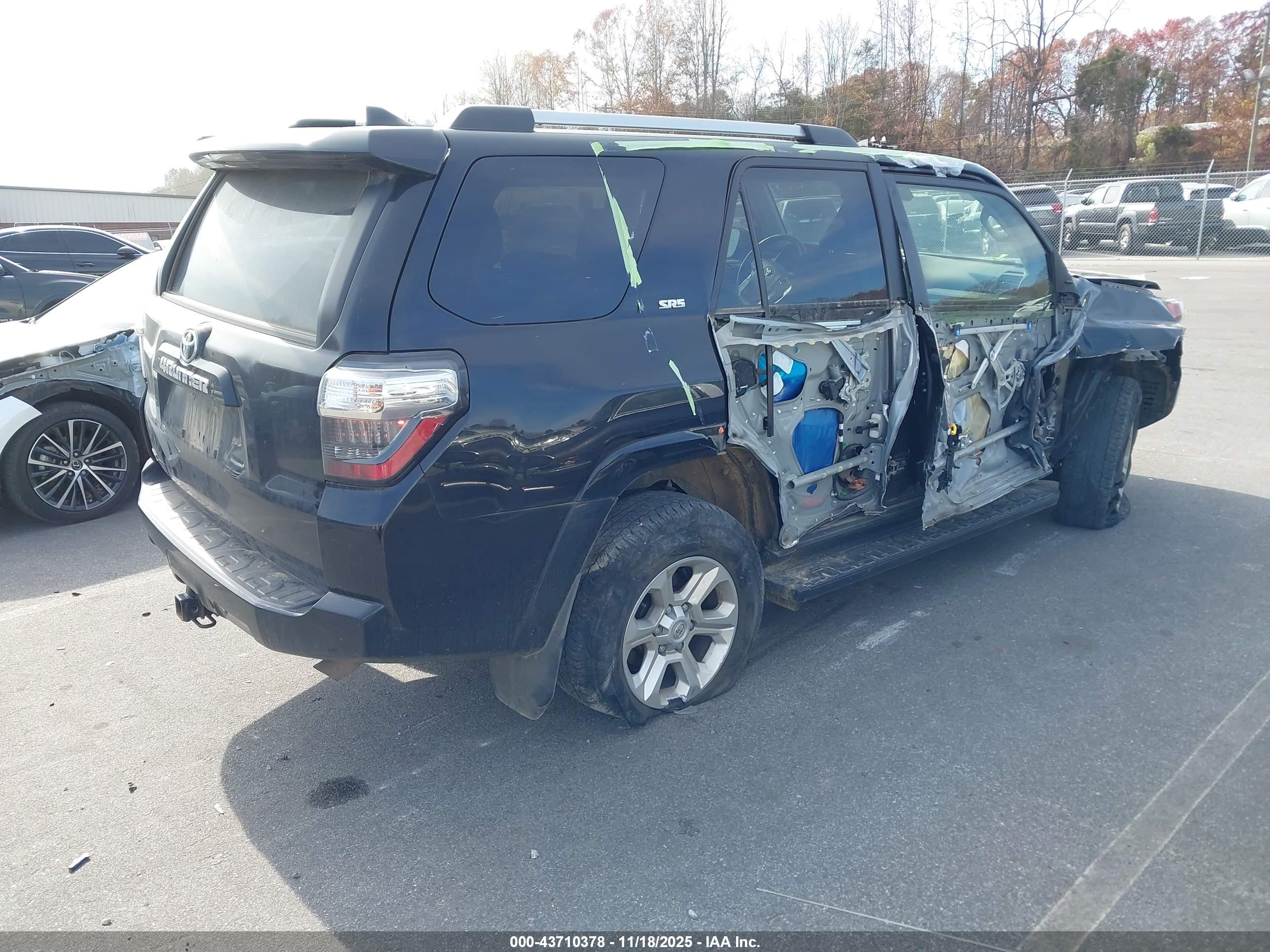 TOYOTA 4RUNNER image 4