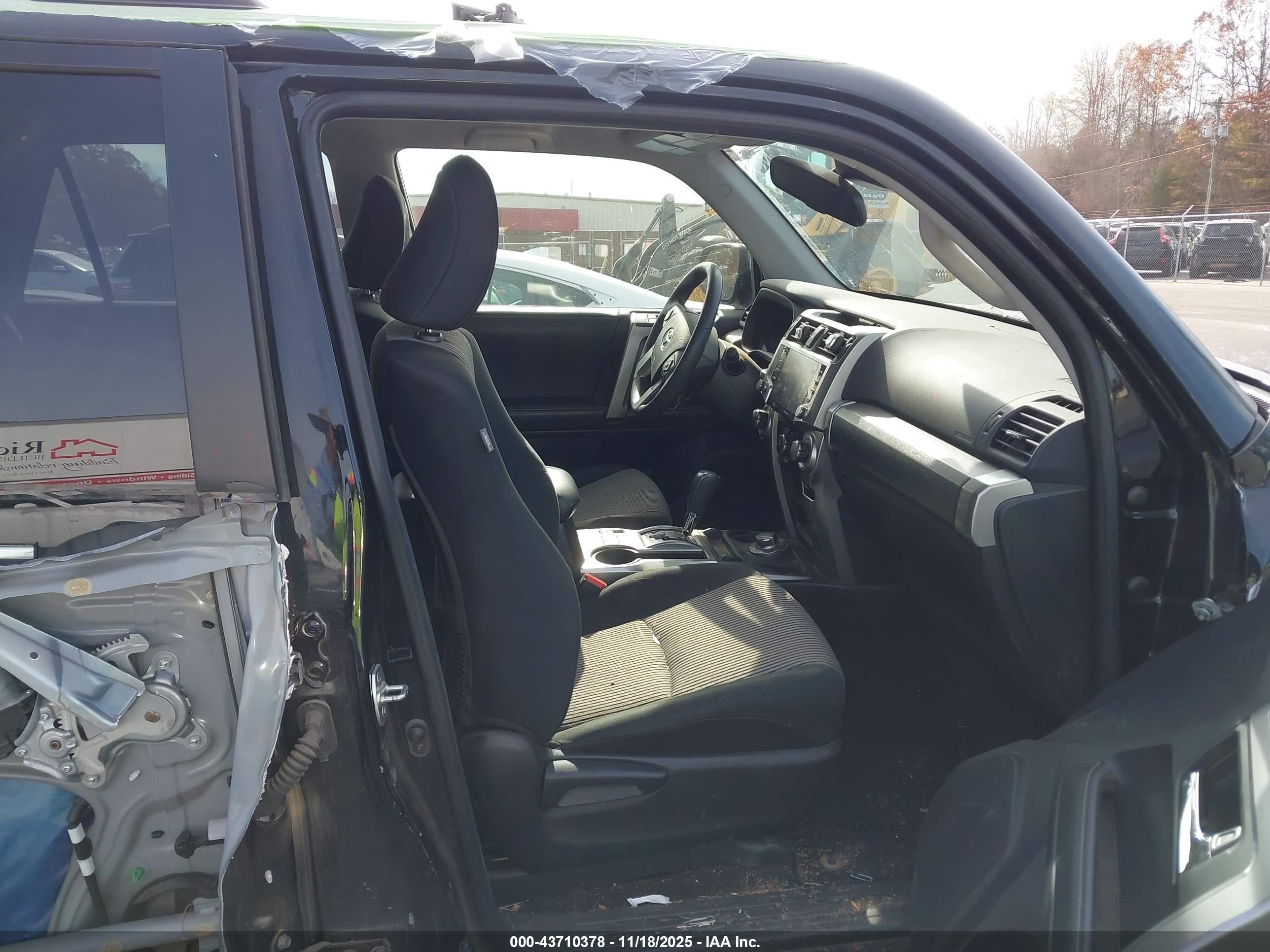 TOYOTA 4RUNNER image 5