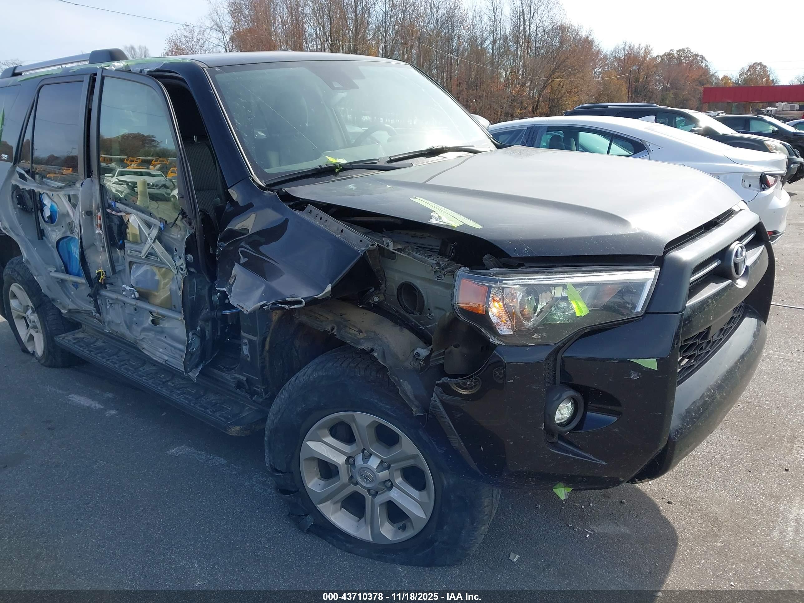 TOYOTA 4RUNNER image 6
