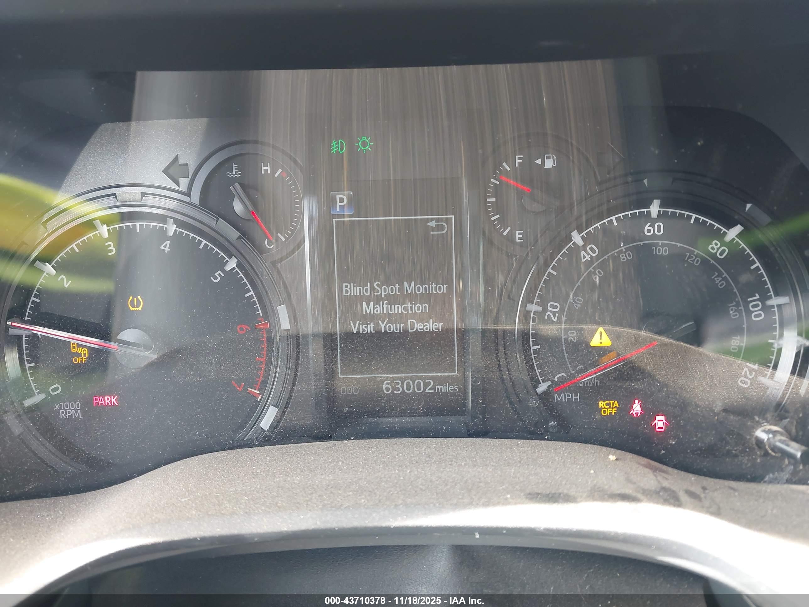 TOYOTA 4RUNNER image 7