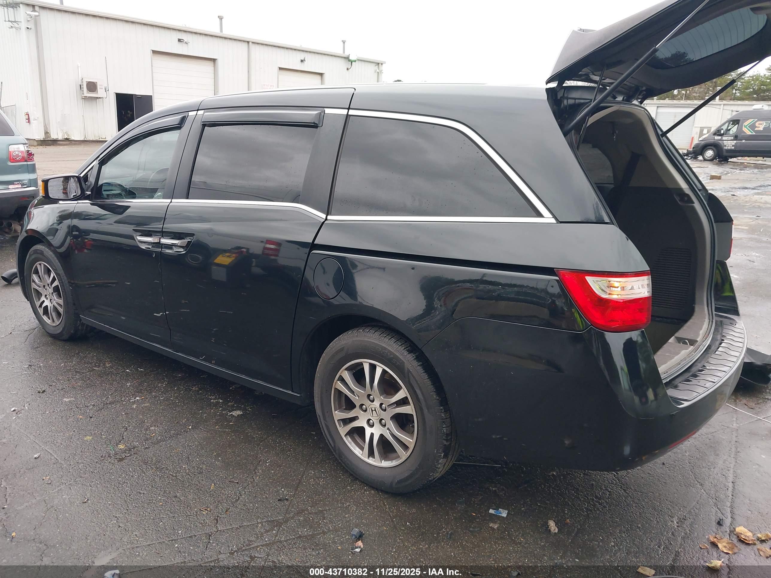 HONDA ODYSSEY image 3