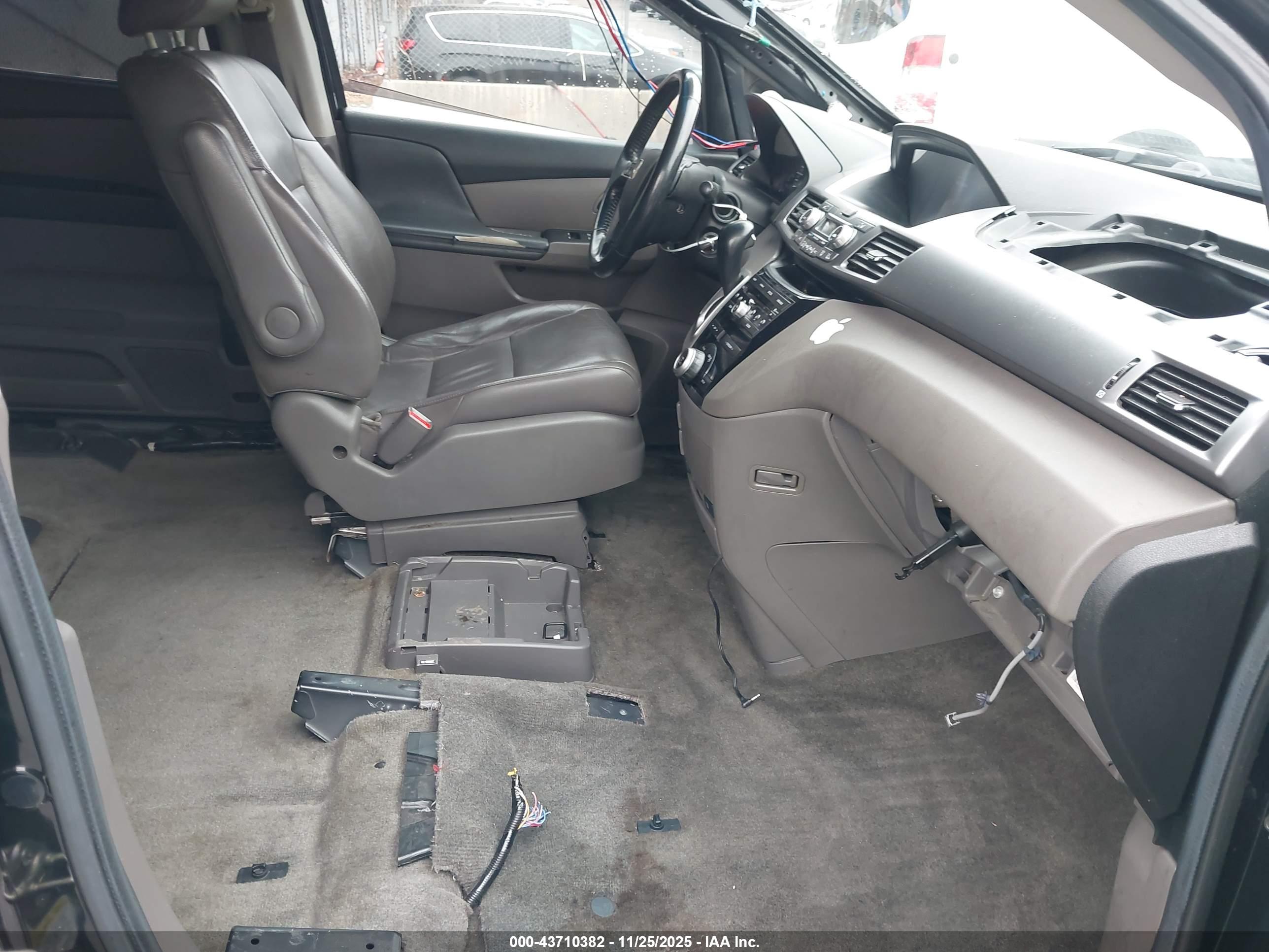 HONDA ODYSSEY image 5