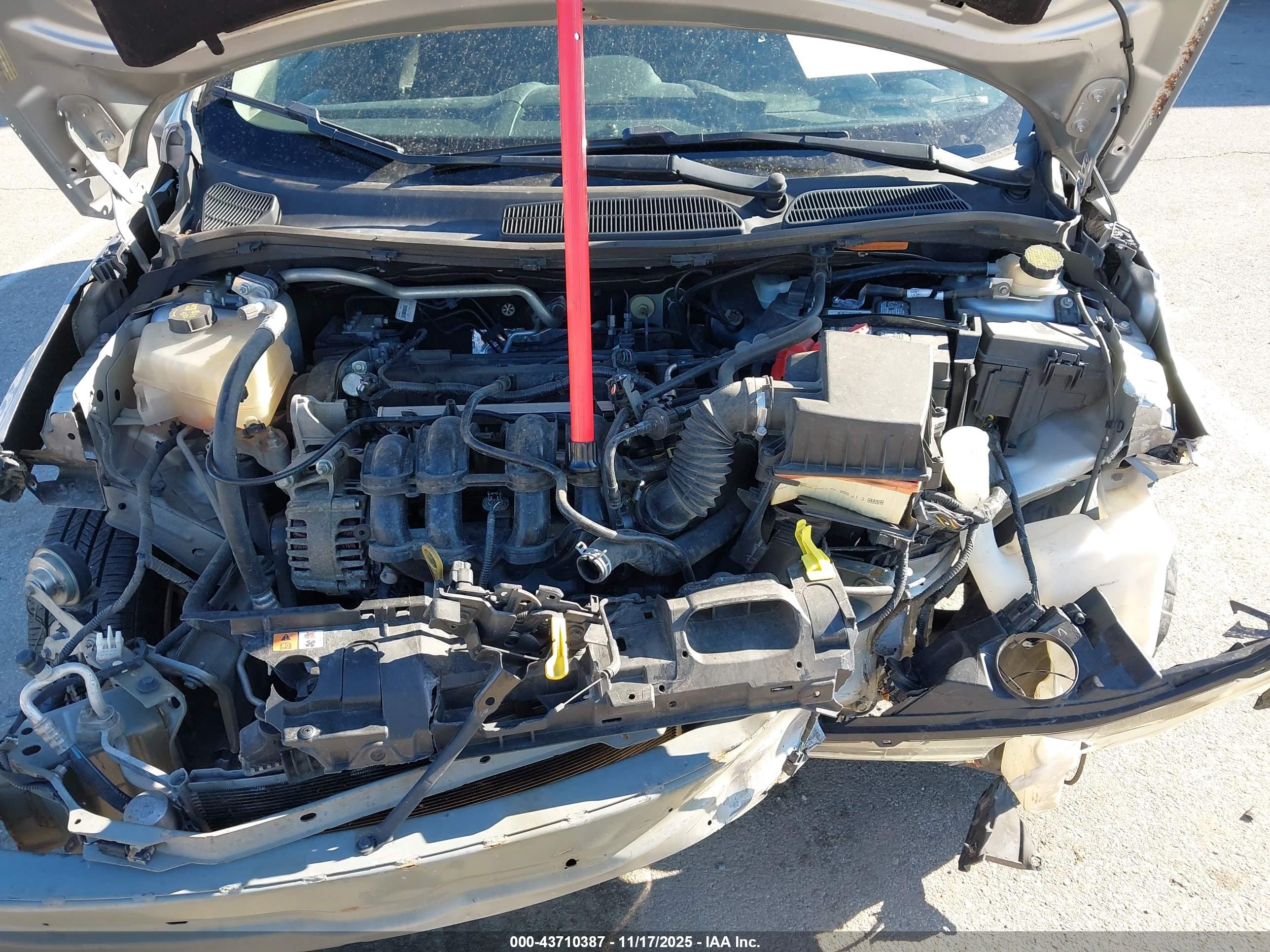 FORD FIESTA image 10
