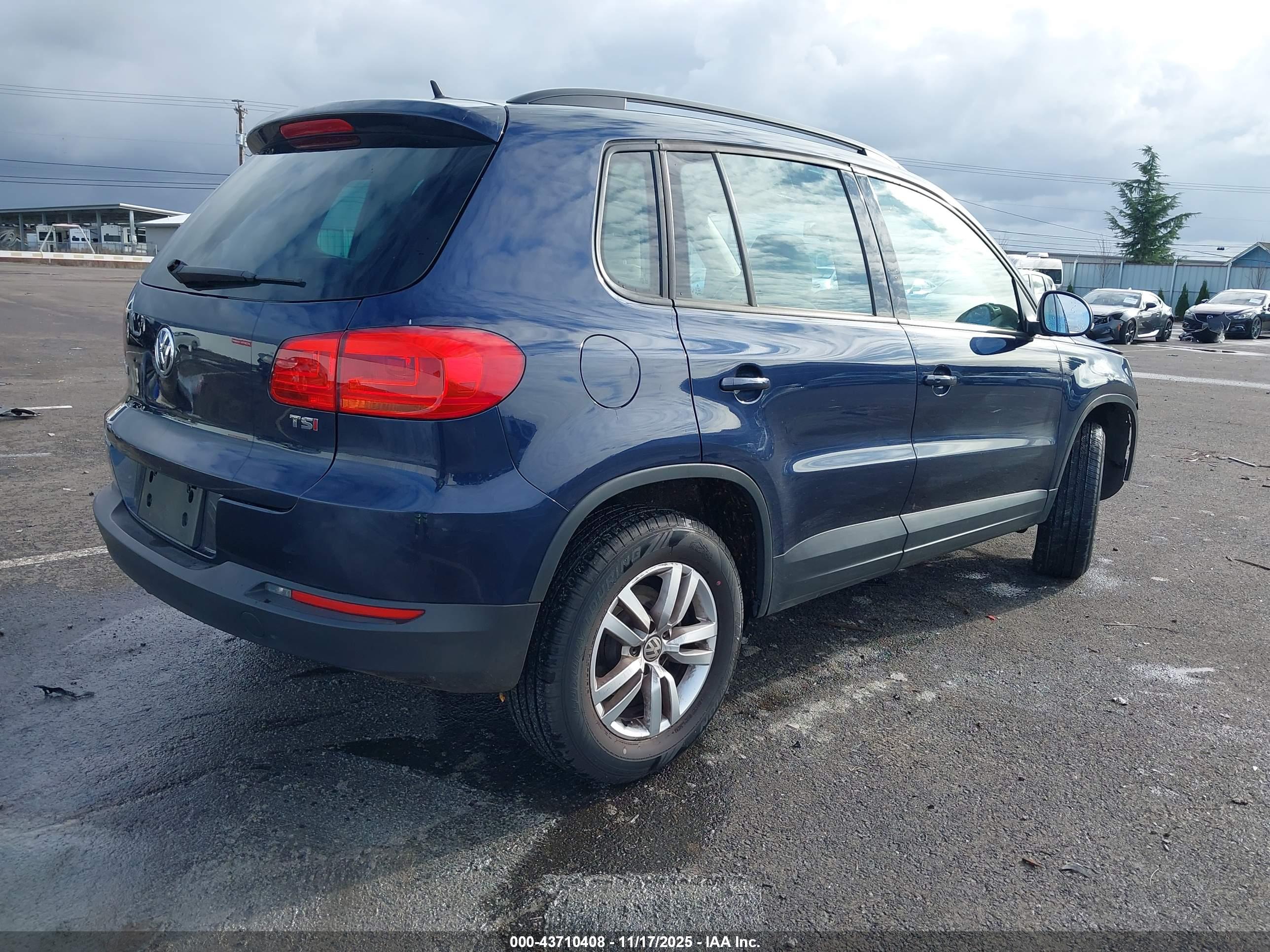 VOLKSWAGEN TIGUAN image 4