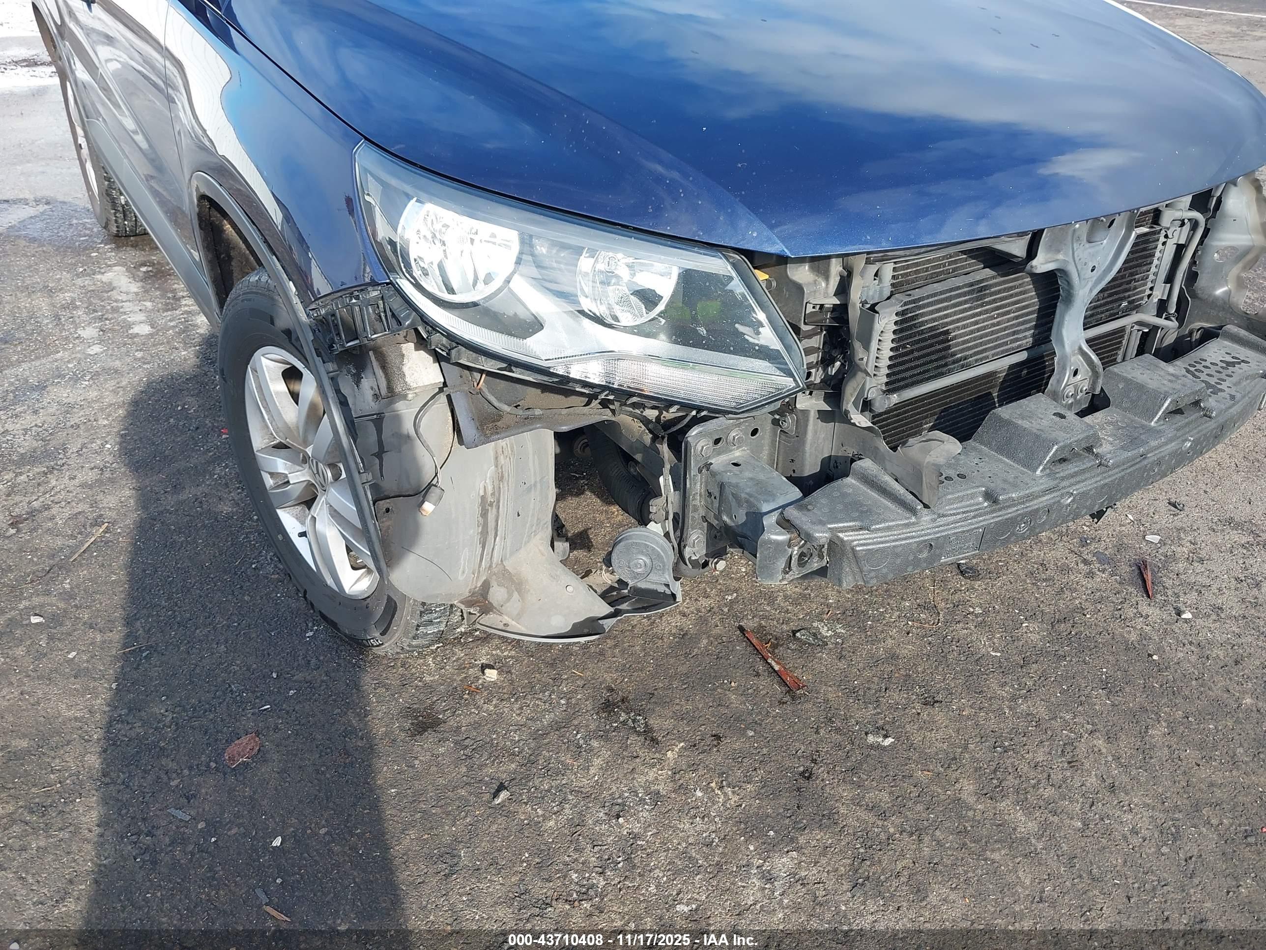 VOLKSWAGEN TIGUAN image 6