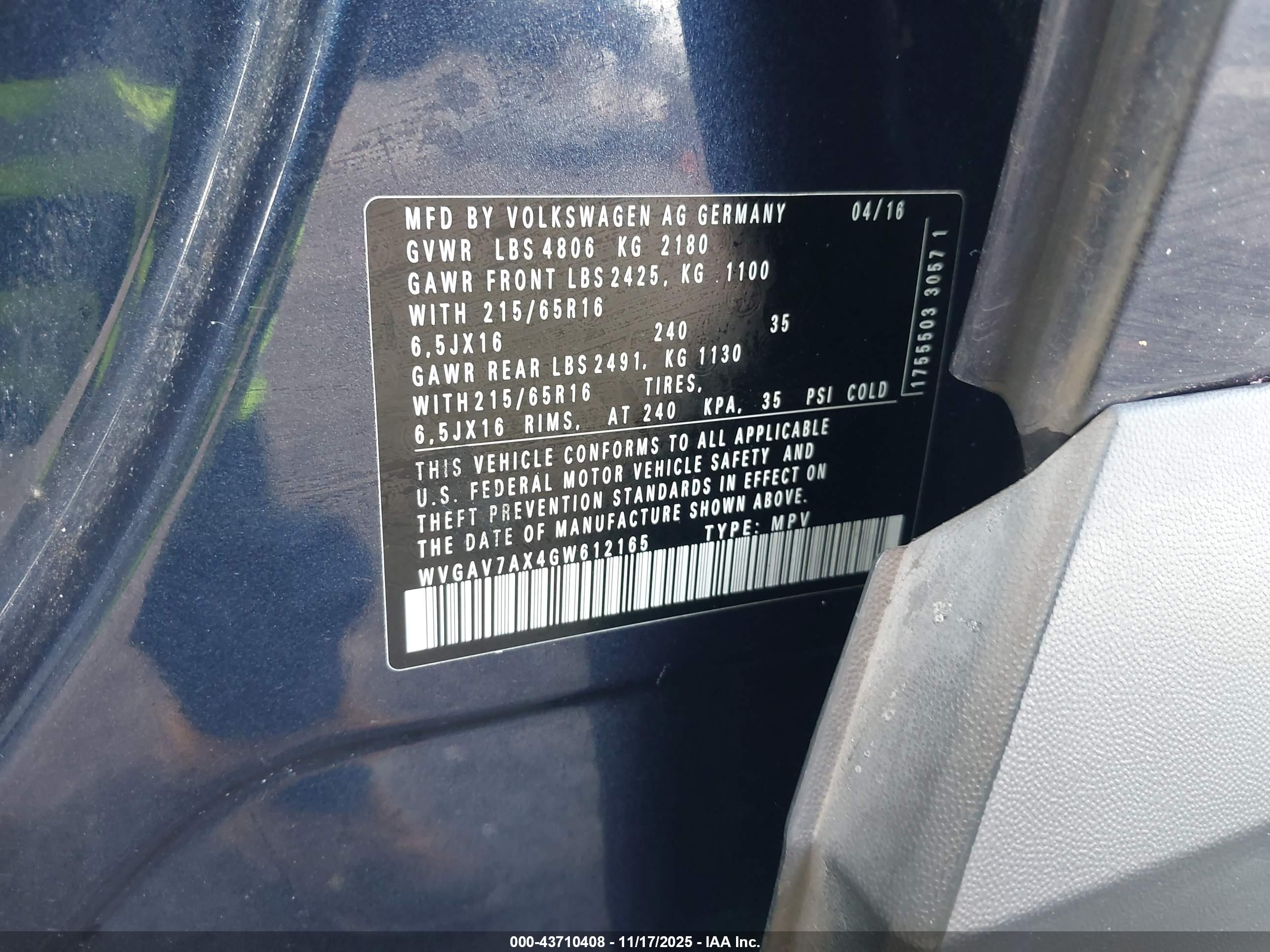 VOLKSWAGEN TIGUAN image 9