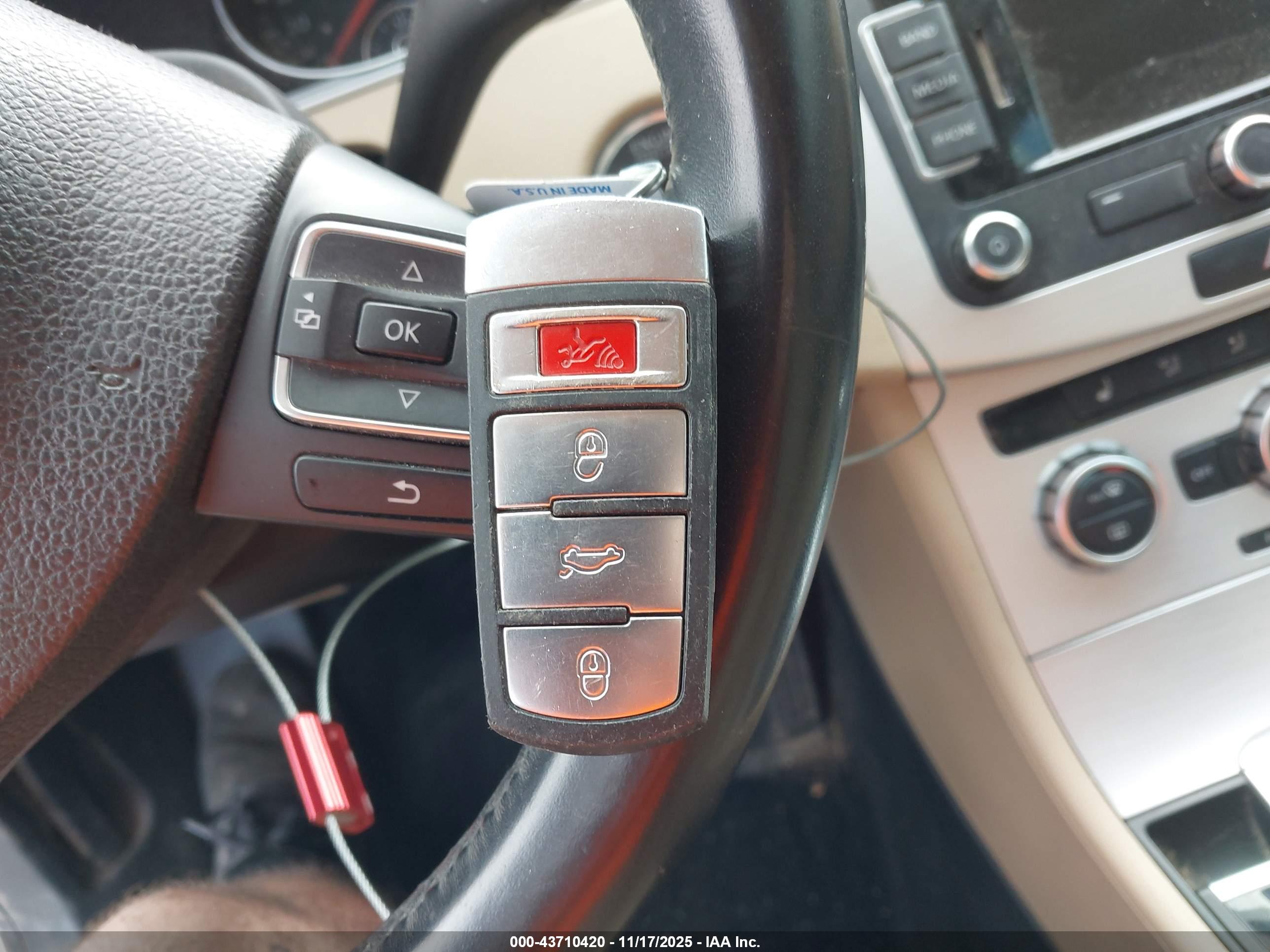 VOLKSWAGEN CC image 11