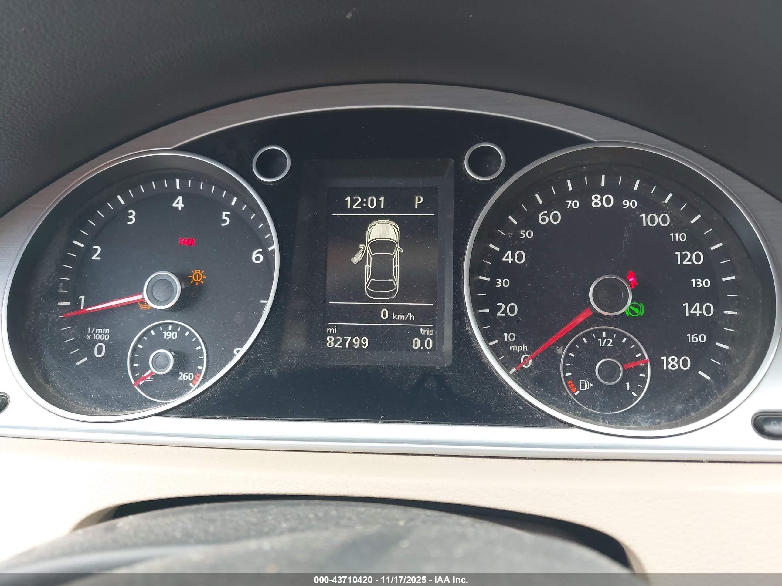 VOLKSWAGEN CC image 7