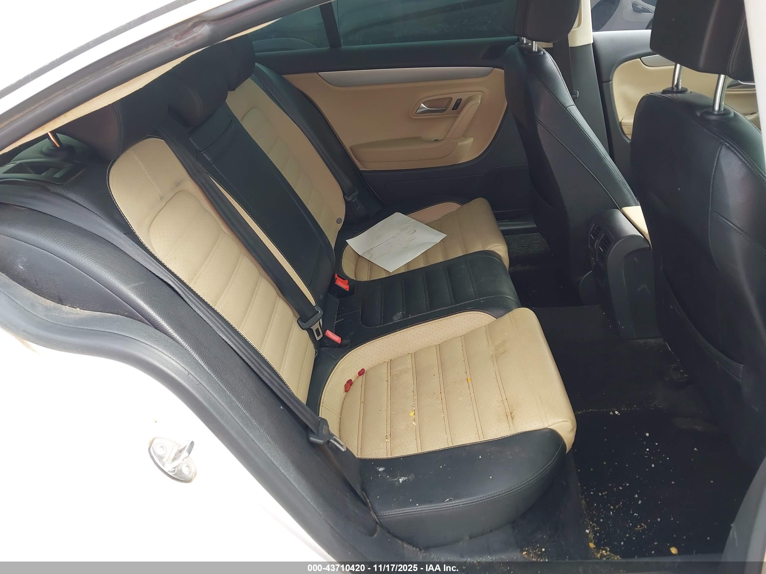 VOLKSWAGEN CC image 8