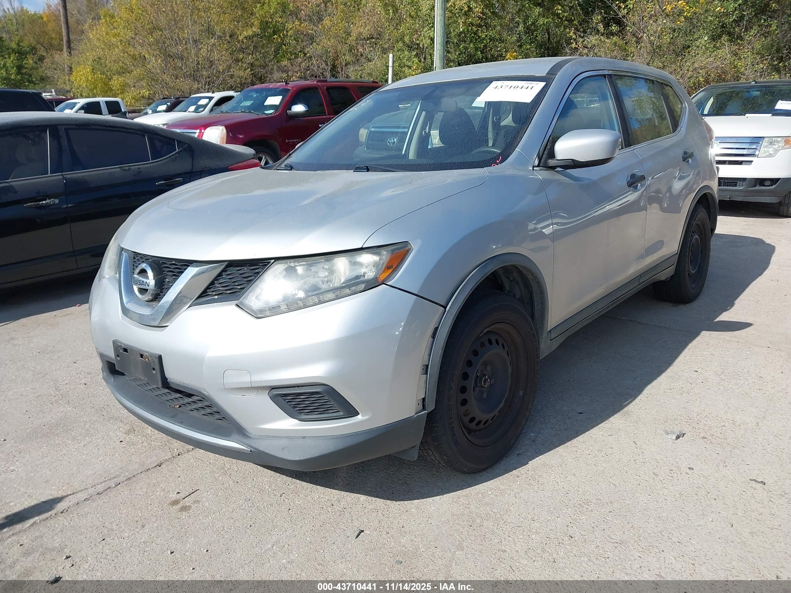 NISSAN ROGUE image 2