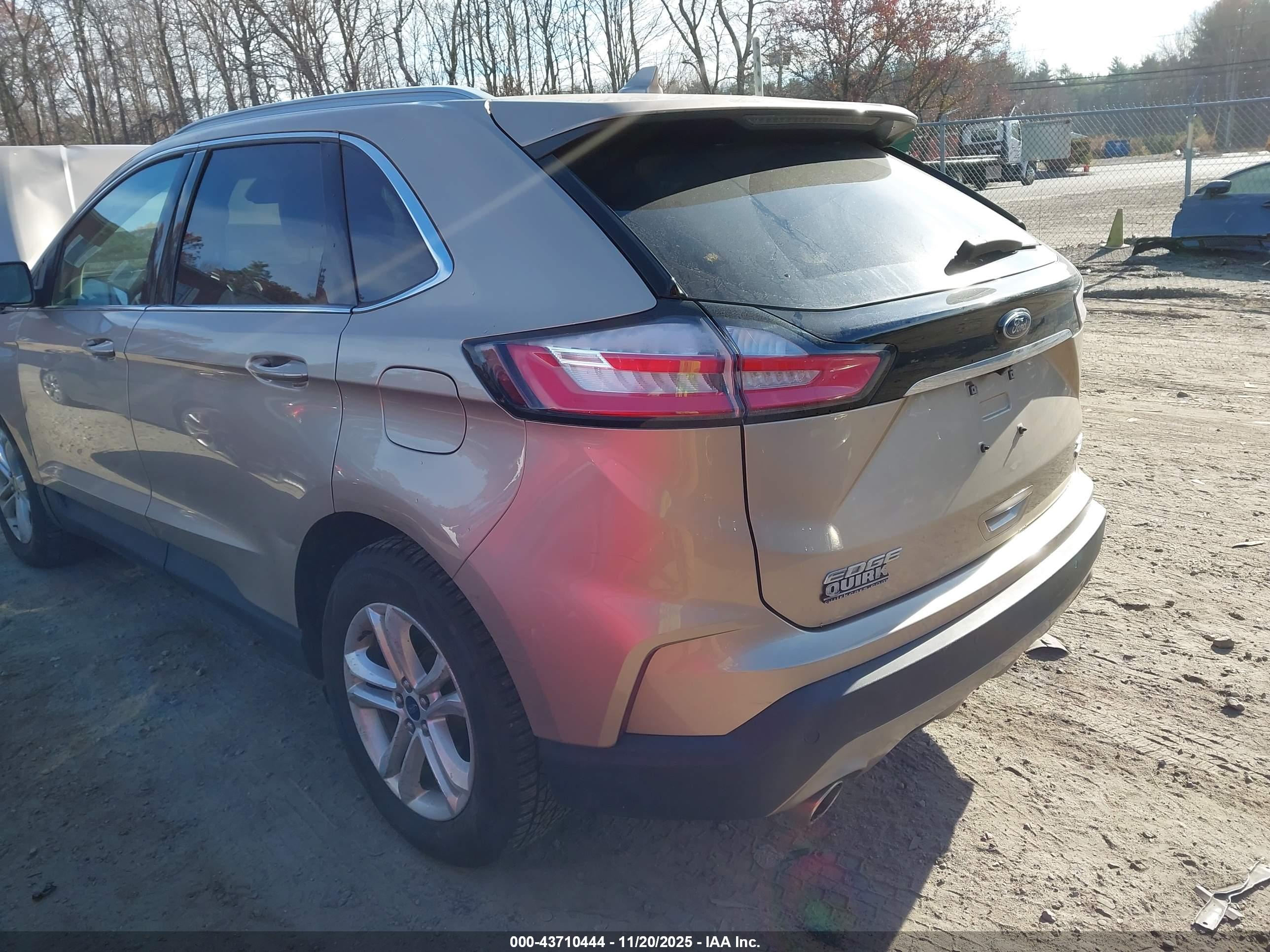 FORD EDGE image 3