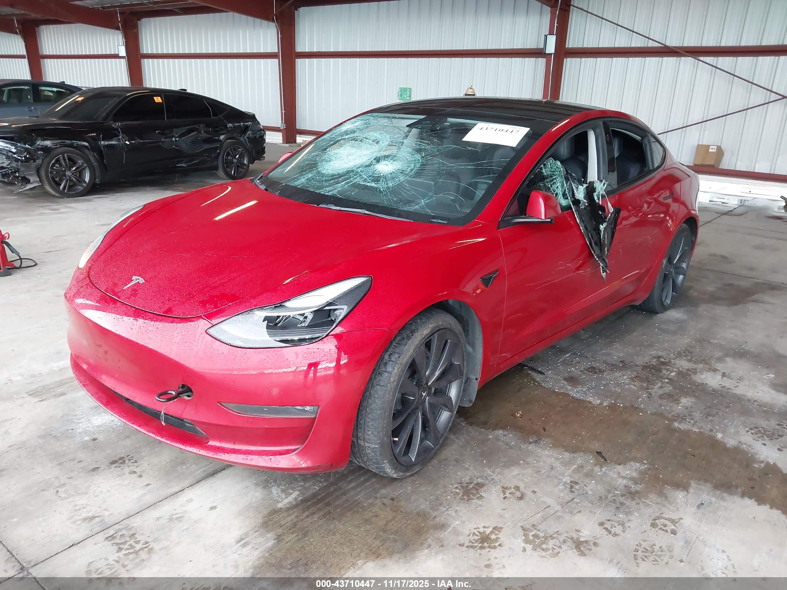 TESLA MODEL image 2