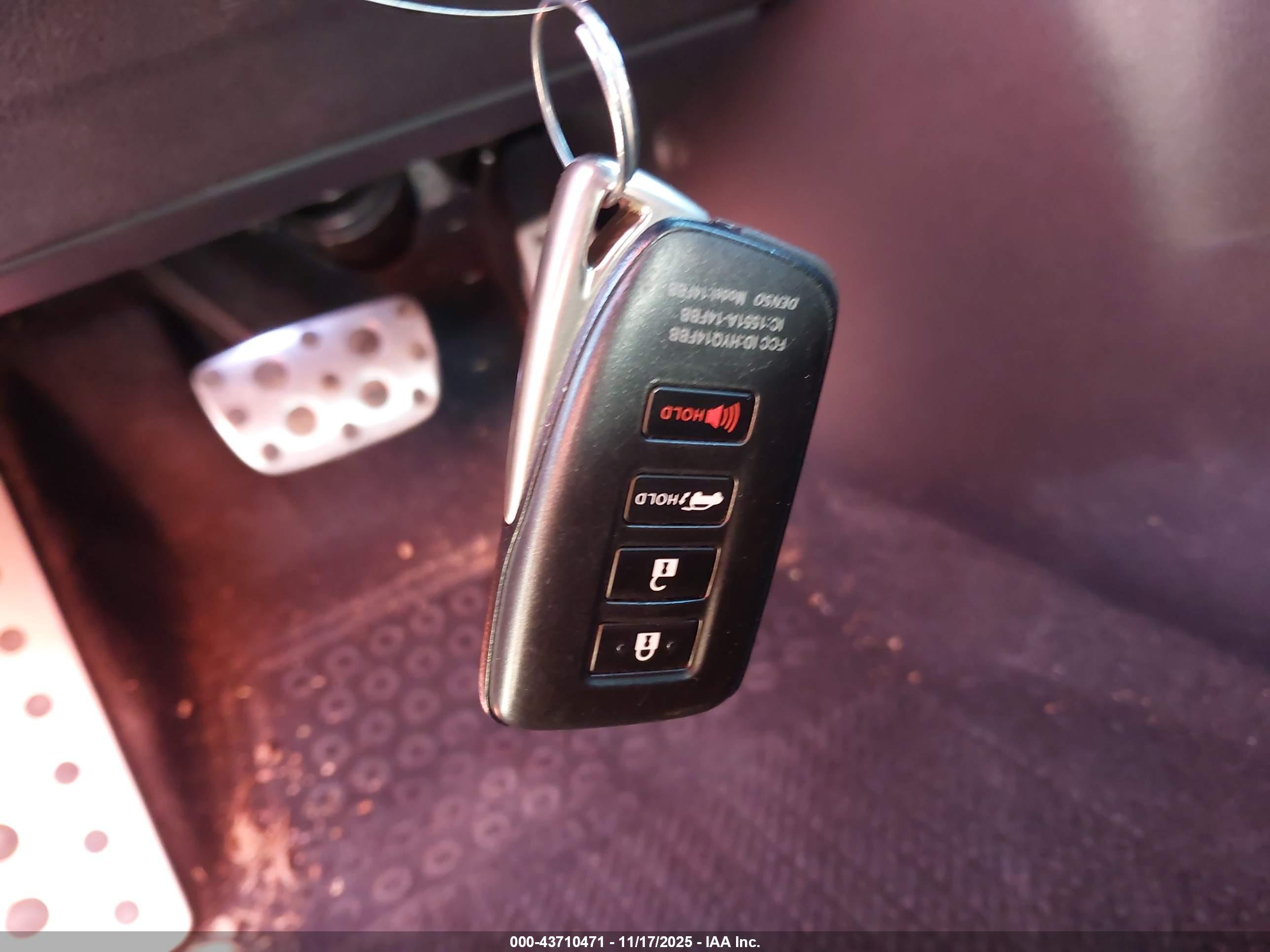 LEXUS RX image 11