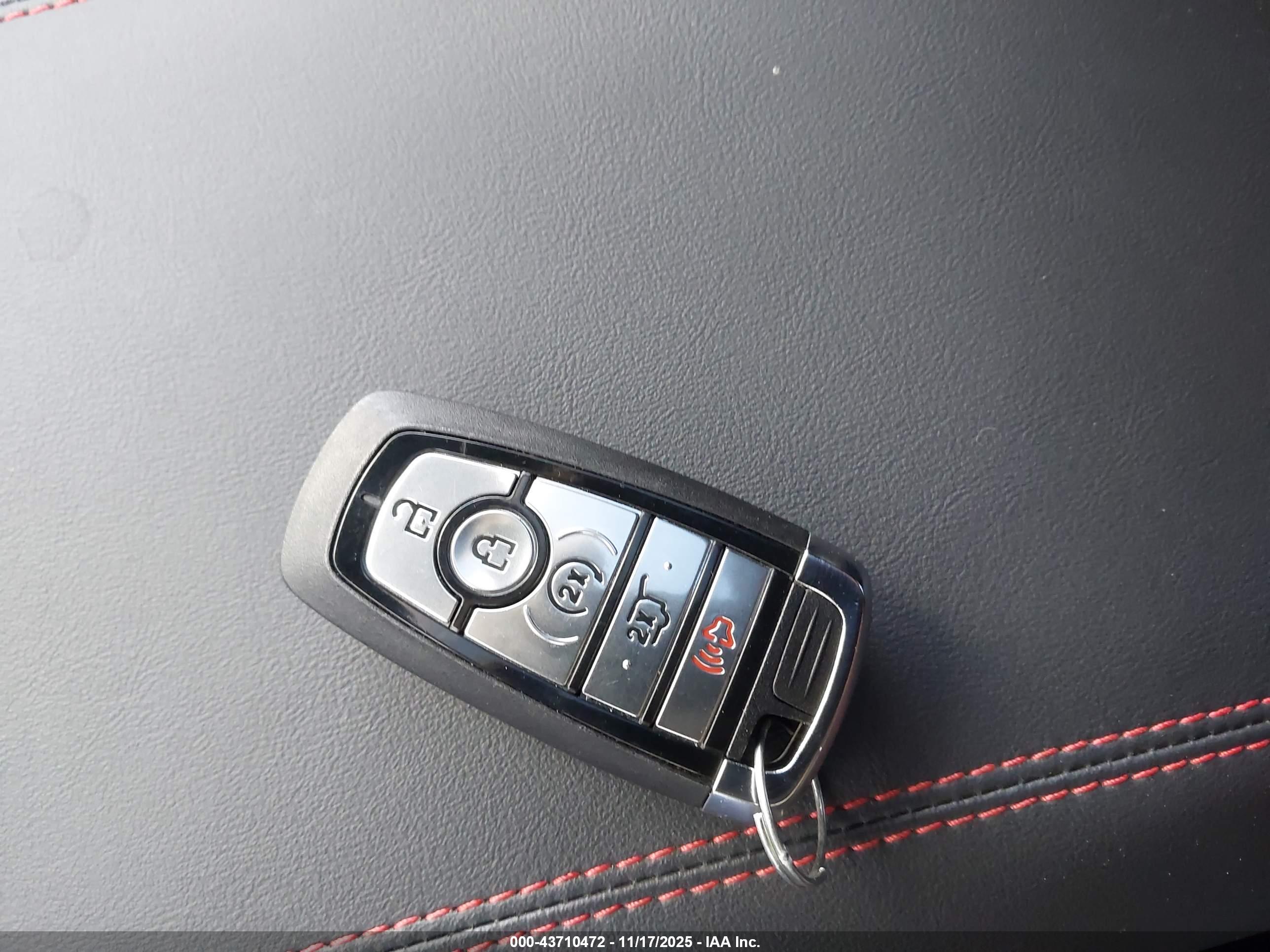 FORD EXPLORER image 11