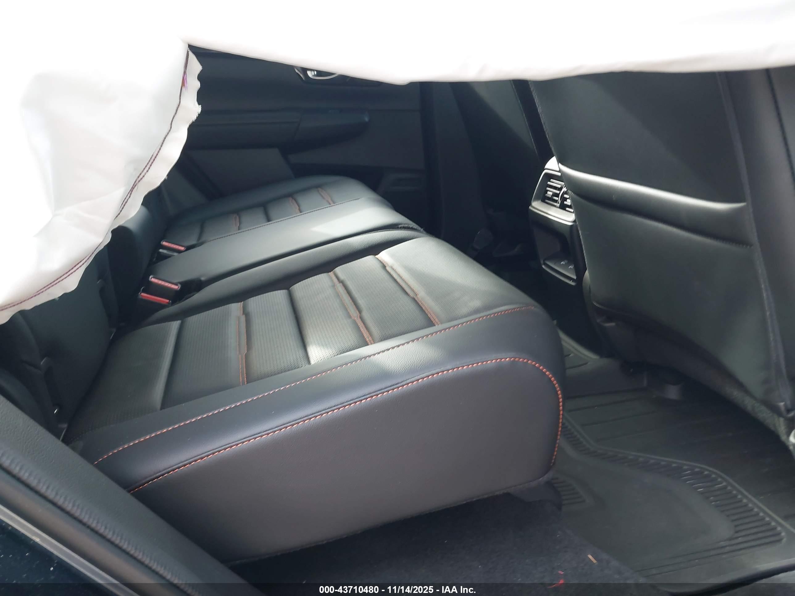 HONDA CR-V image 8