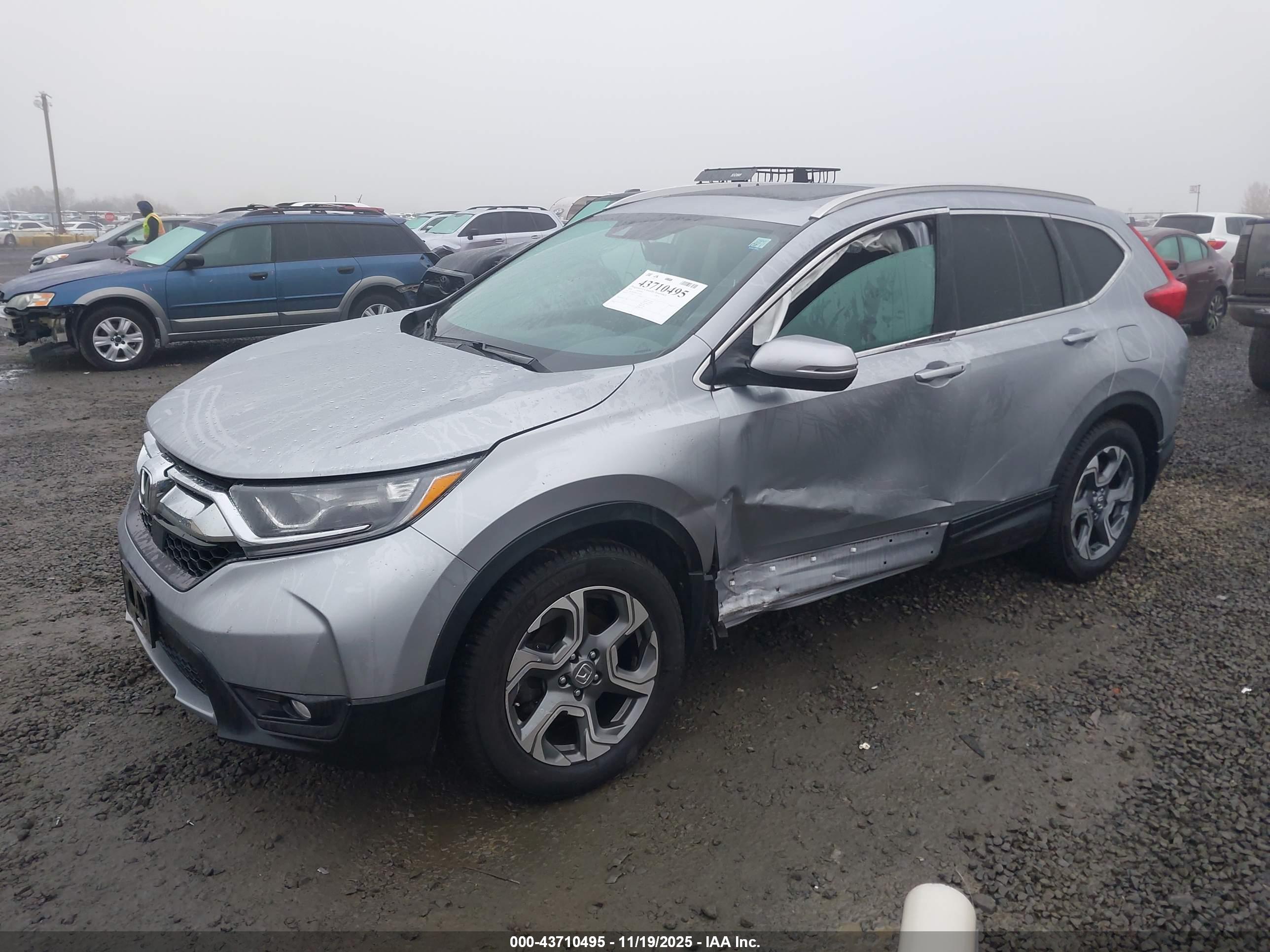 HONDA CR-V image 2
