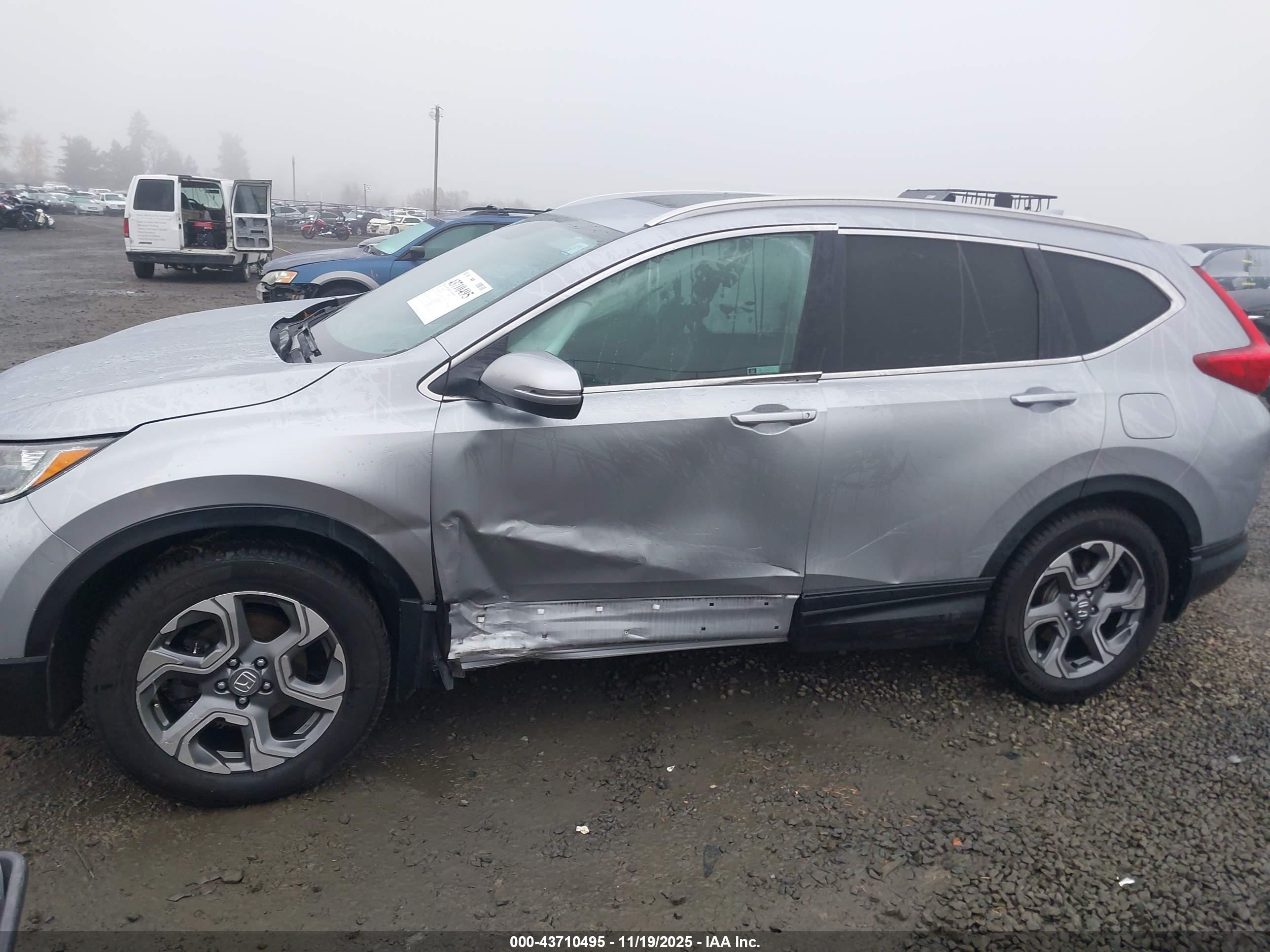 HONDA CR-V image 6