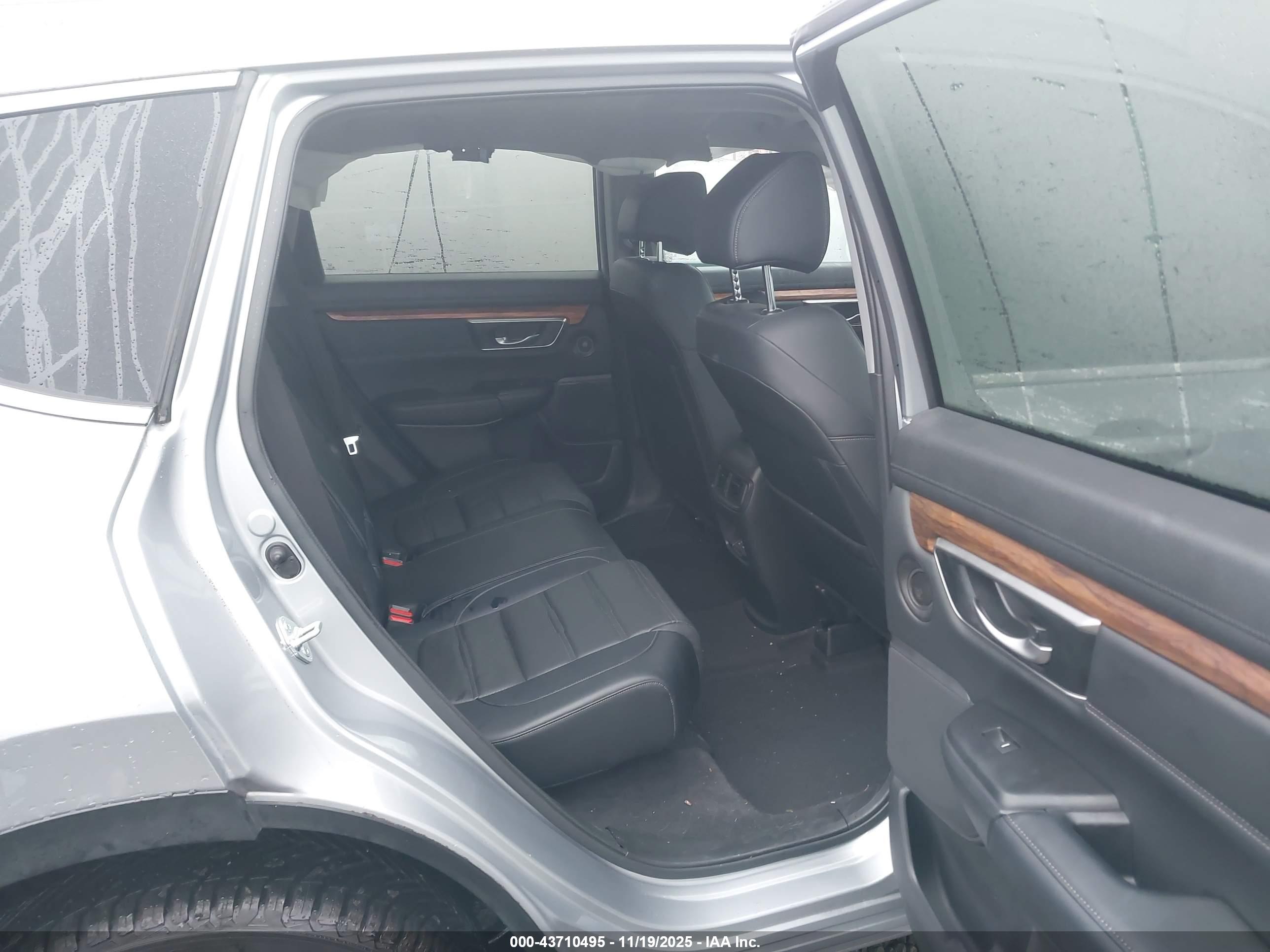 HONDA CR-V image 8