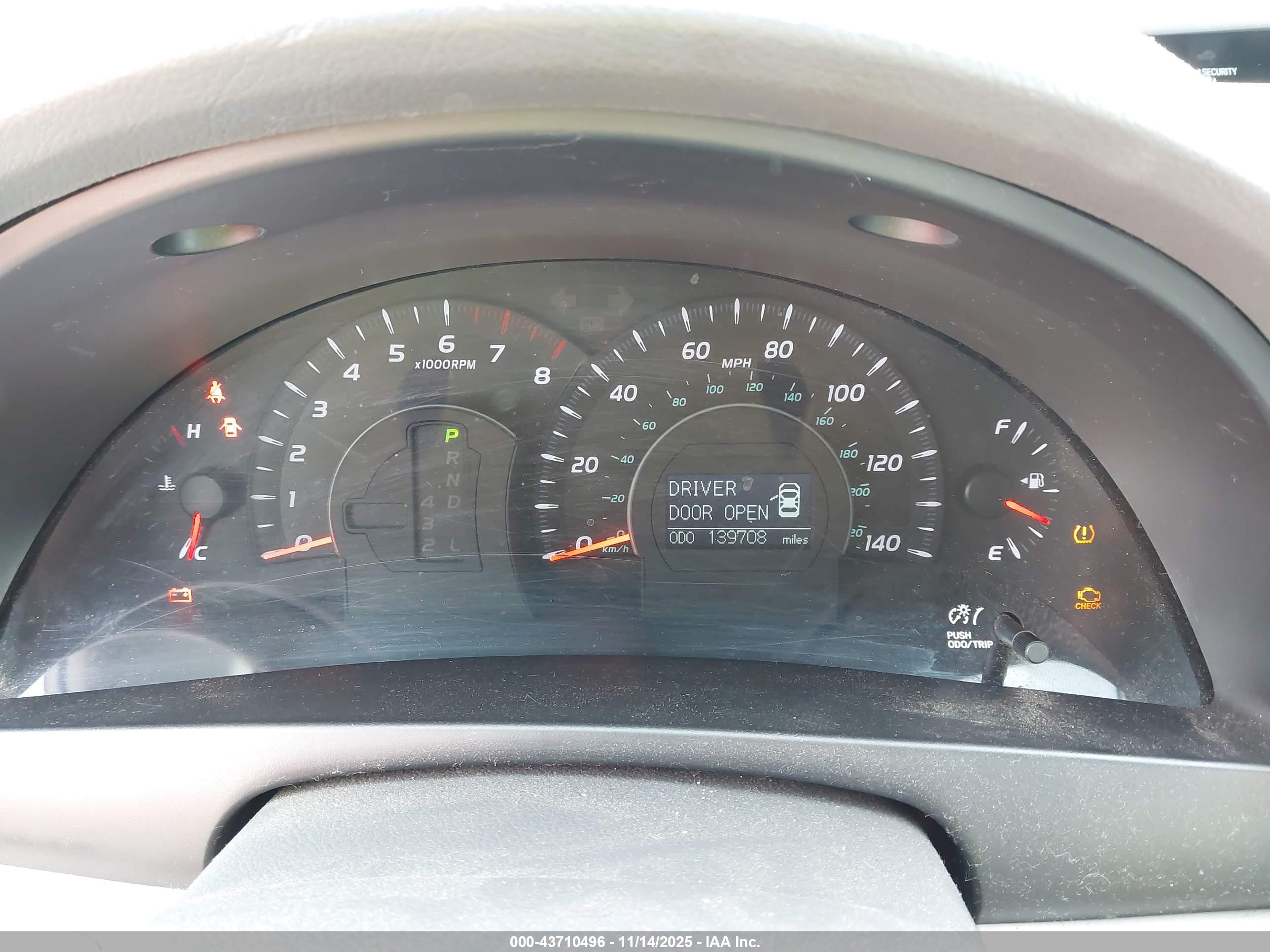 TOYOTA CAMRY image 7
