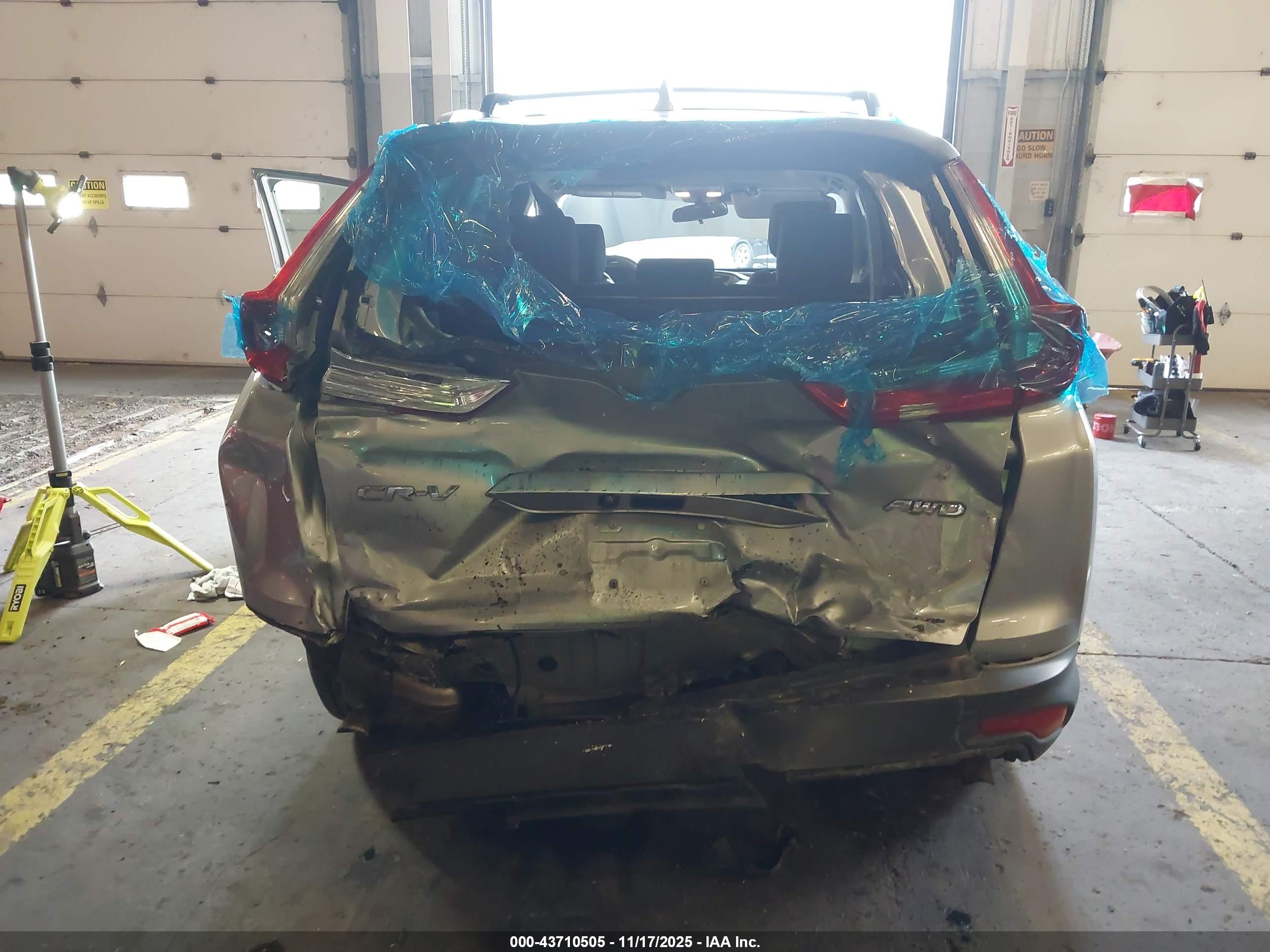 HONDA CR-V image 6