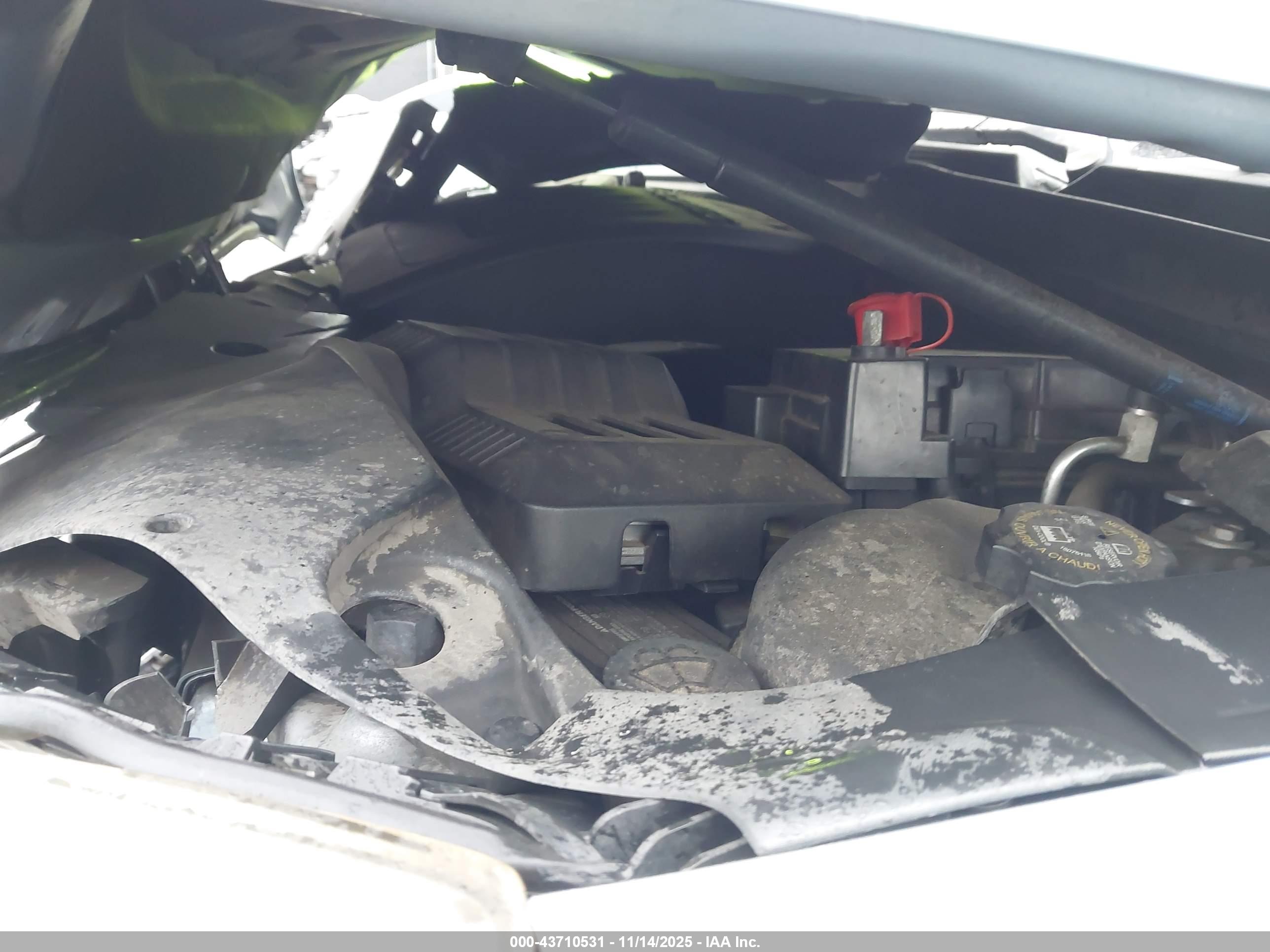 CHEVROLET EQUINOX image 10