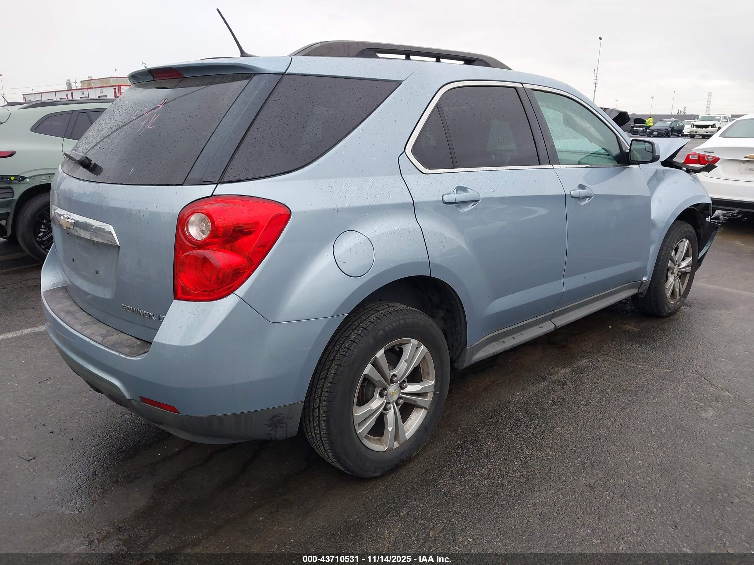 CHEVROLET EQUINOX image 4
