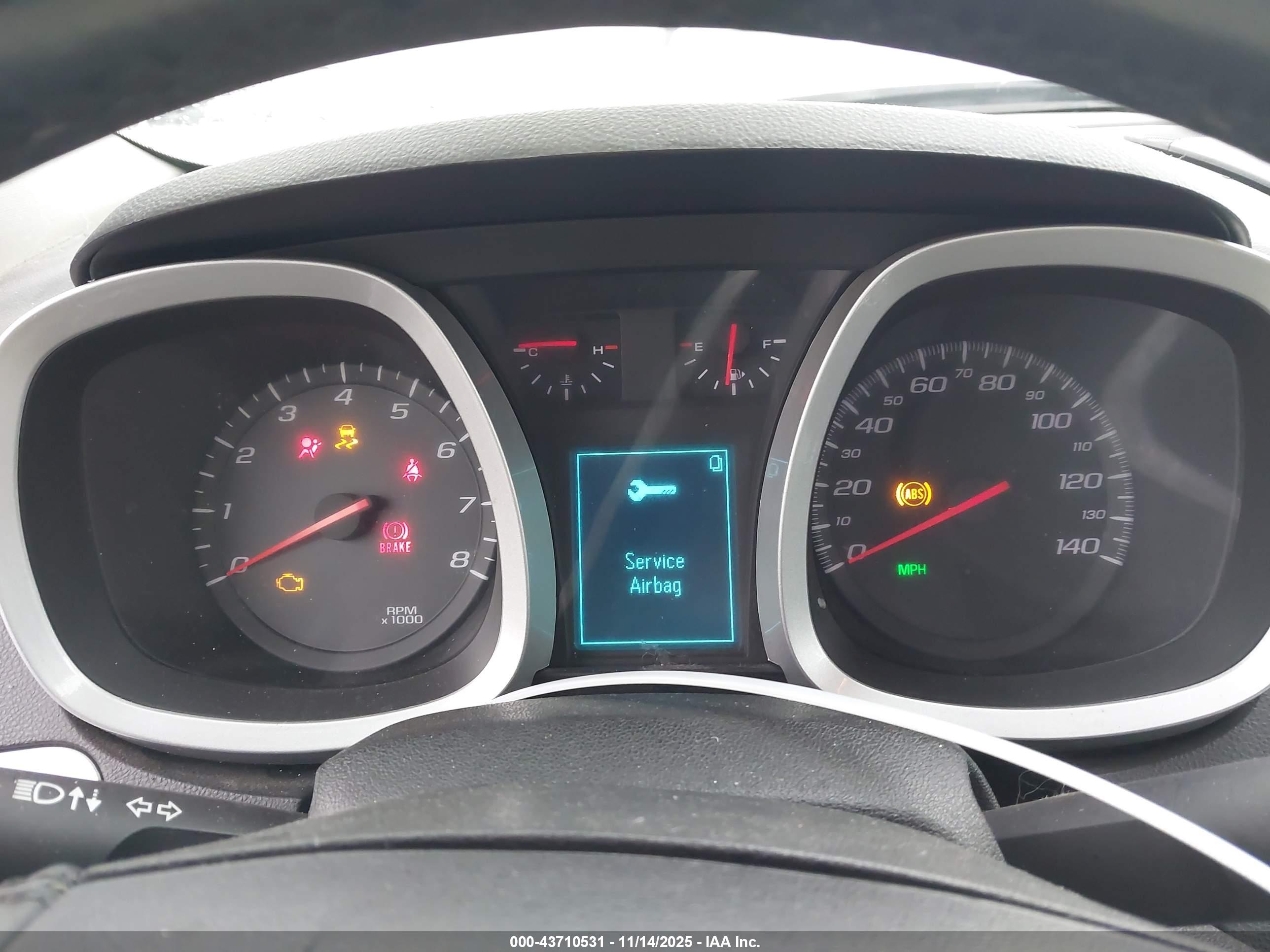 CHEVROLET EQUINOX image 7