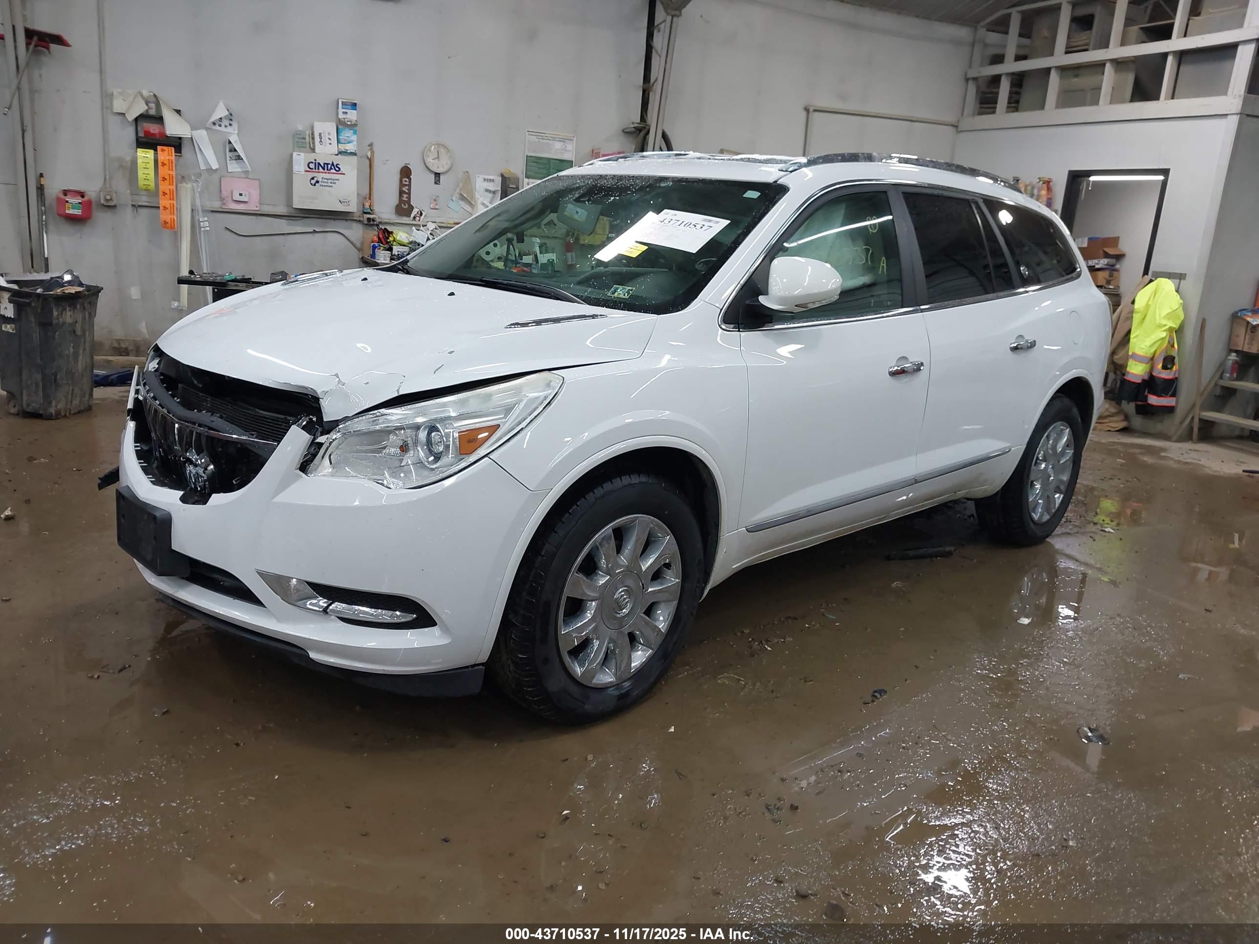 BUICK ENCLAVE image 2