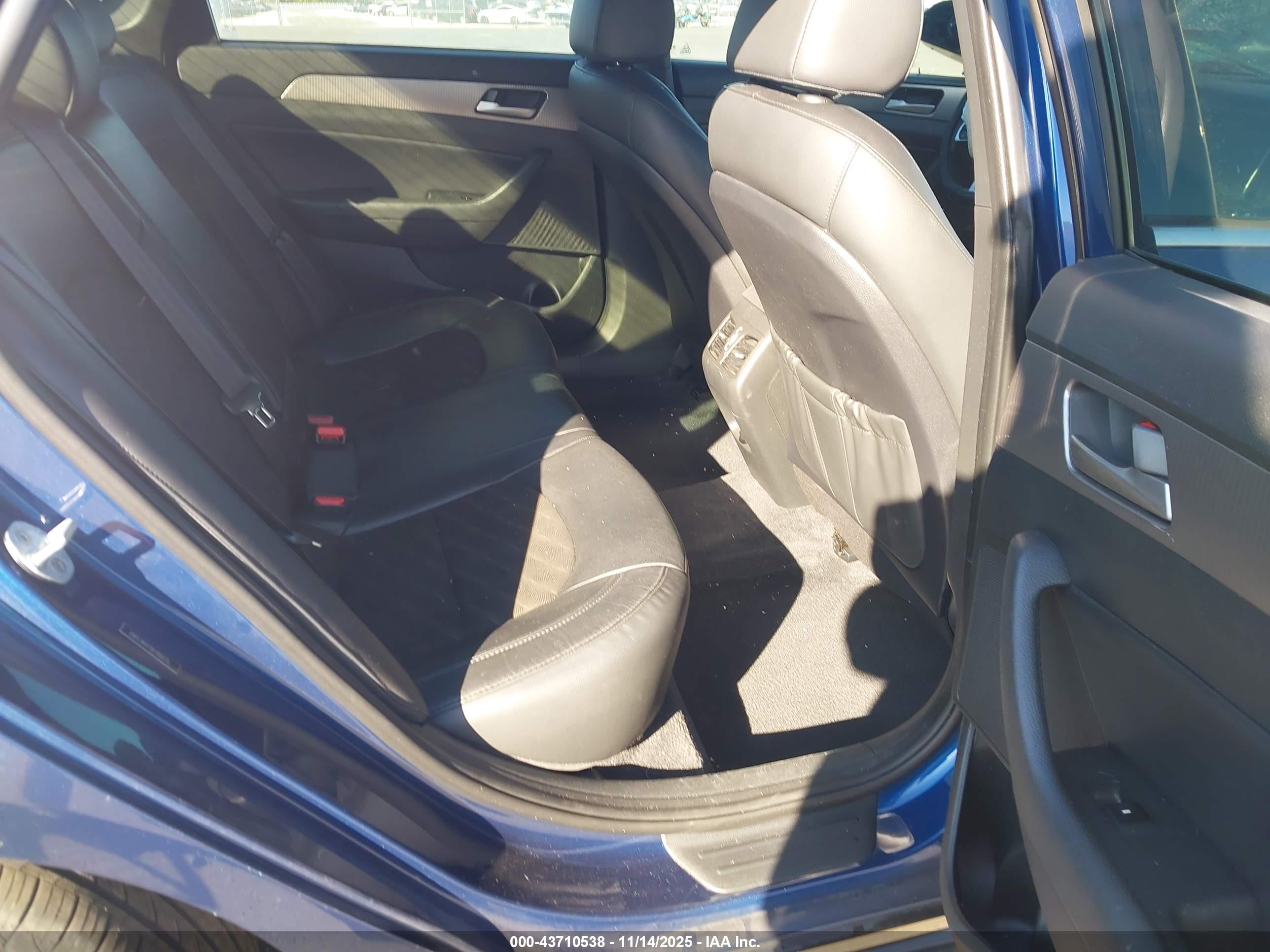 HYUNDAI SONATA image 8