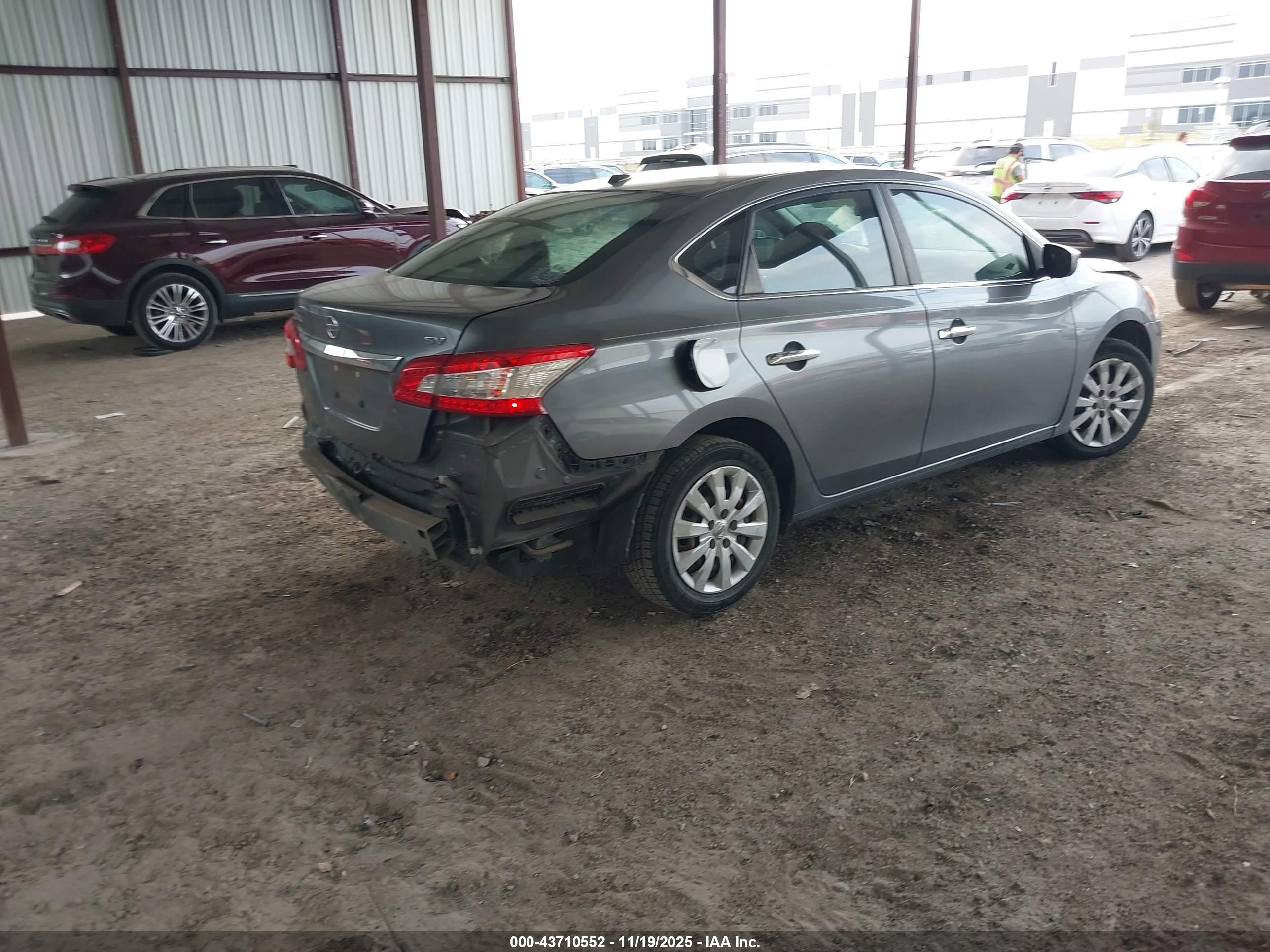NISSAN SENTRA image 4