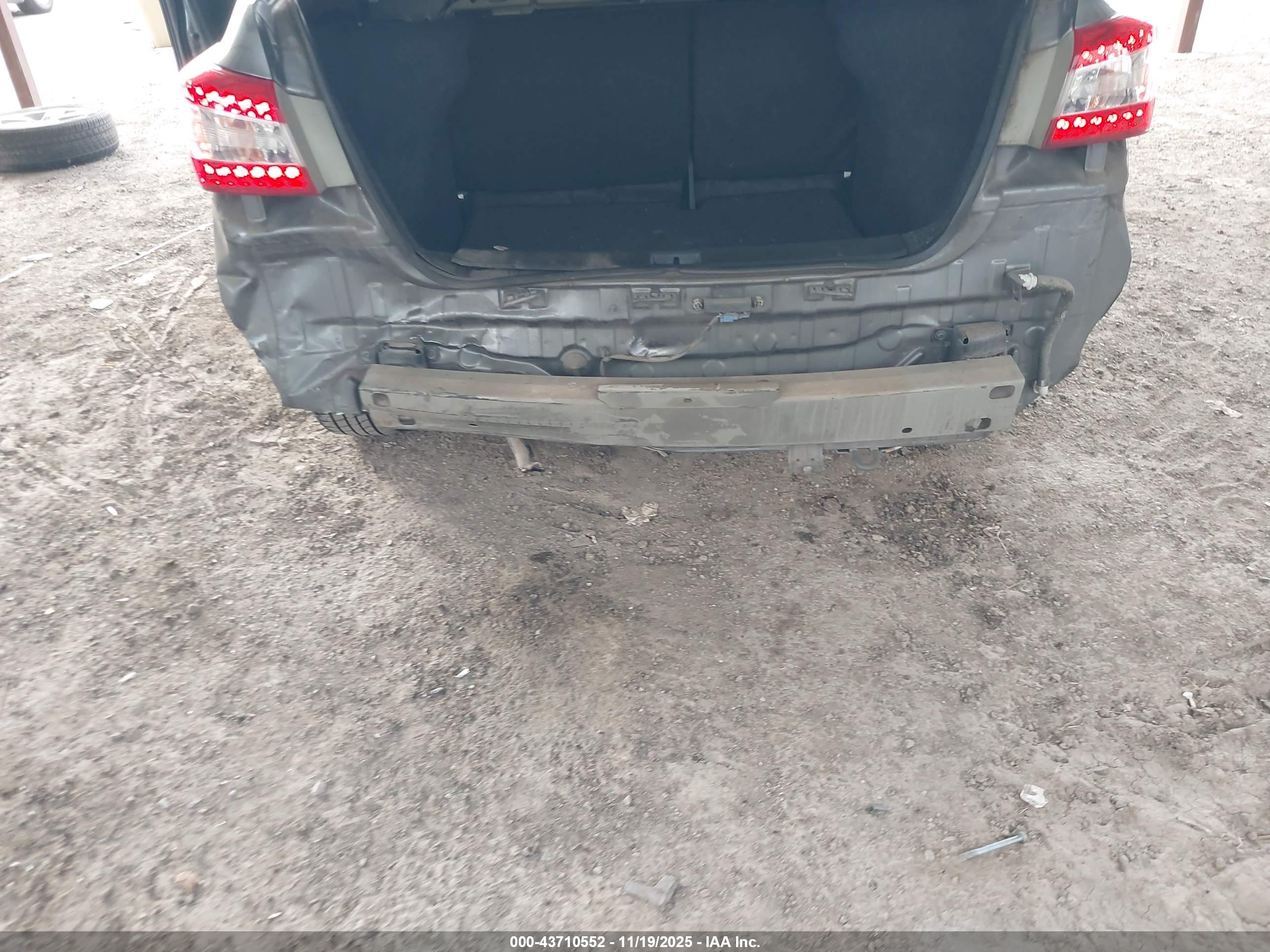 NISSAN SENTRA image 6