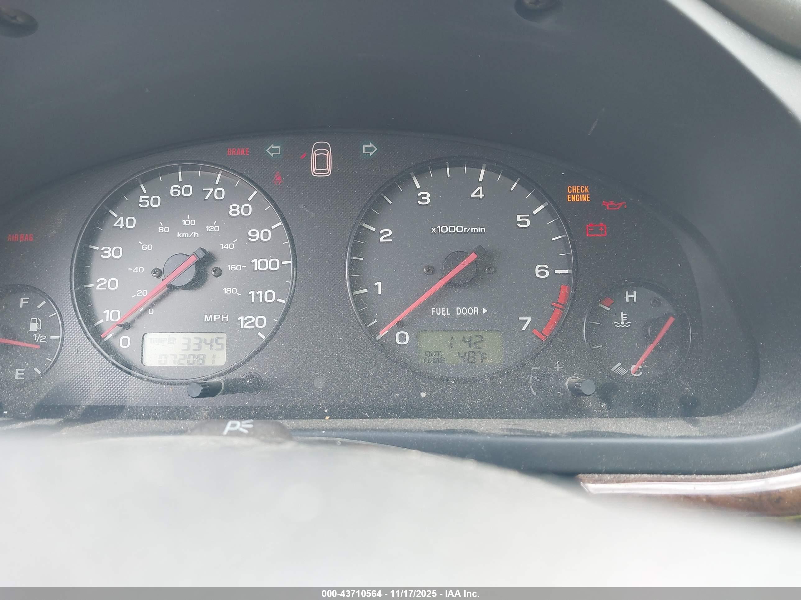 SUBARU OUTBACK image 7