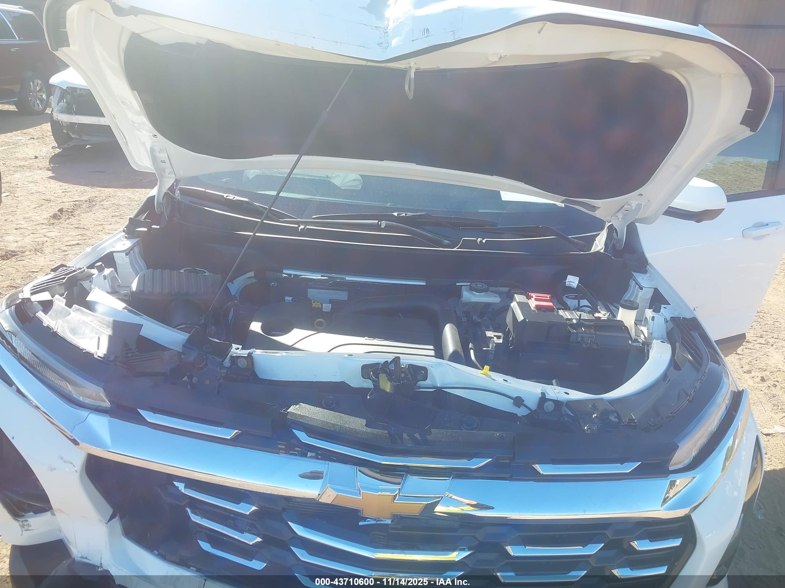 CHEVROLET EQUINOX image 10
