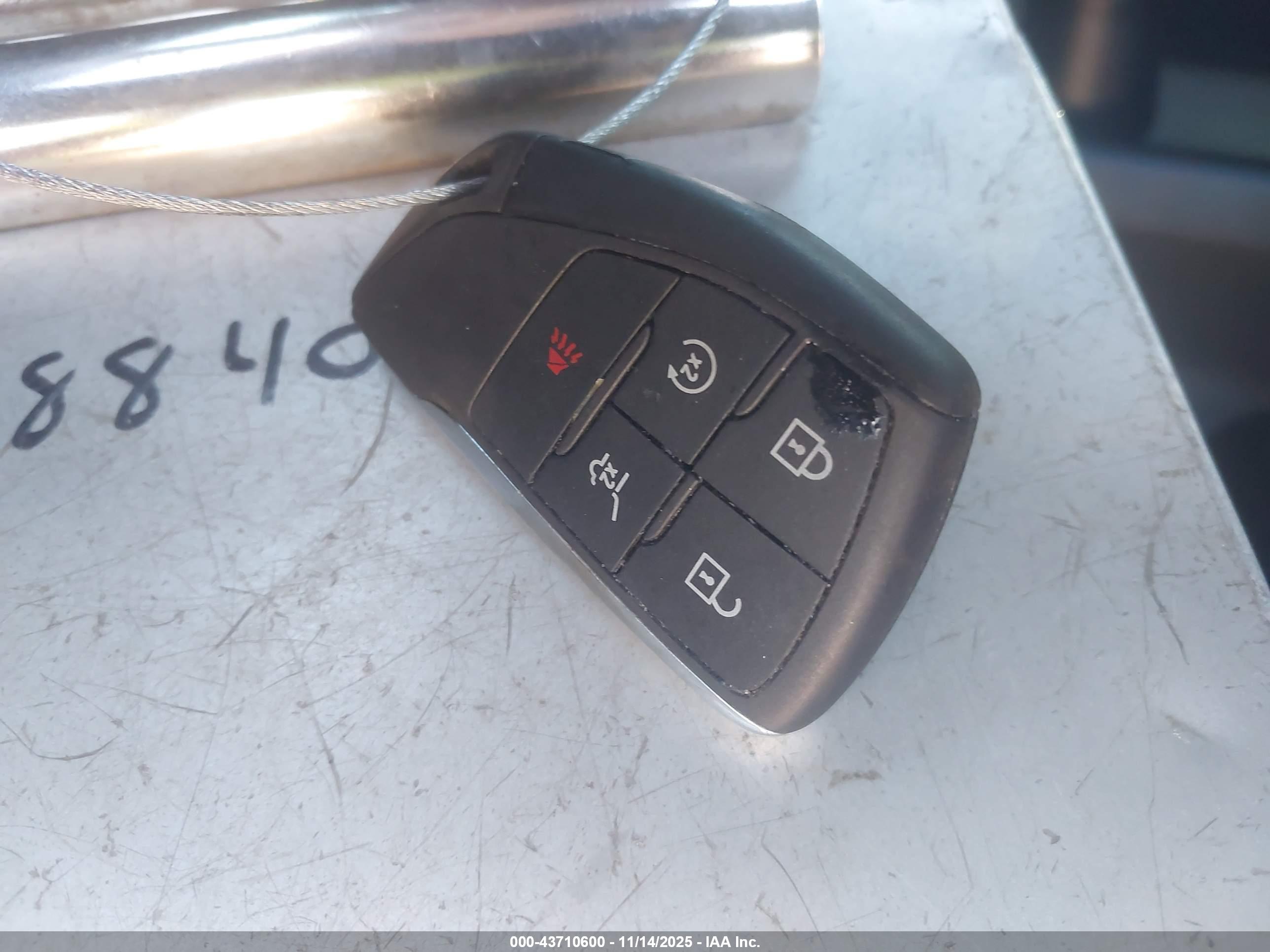 CHEVROLET EQUINOX image 11